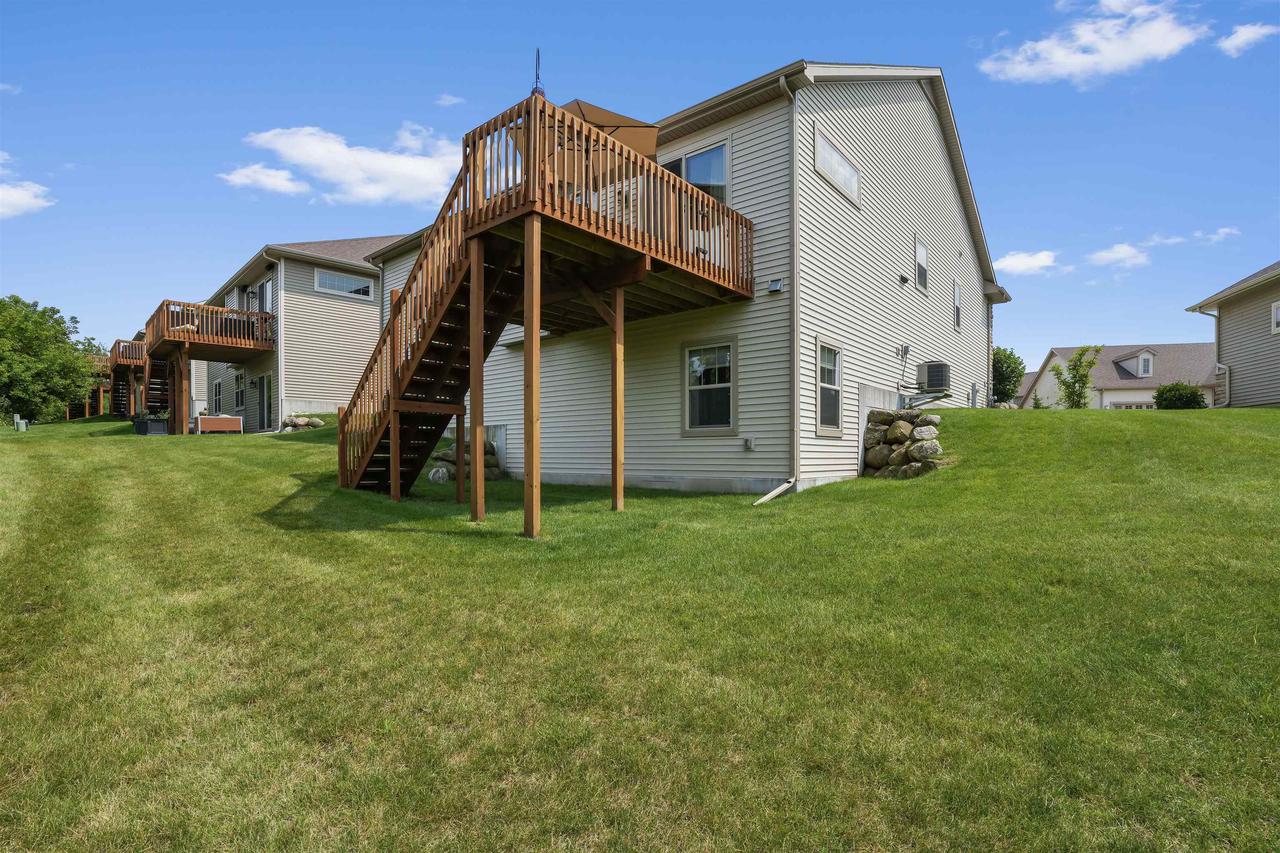 9878 Hawks Nest Drive