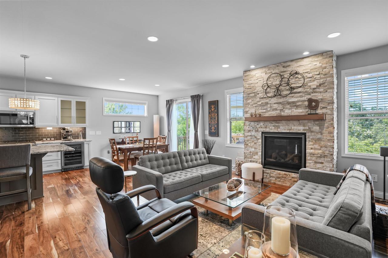 9878 Hawks Nest Drive