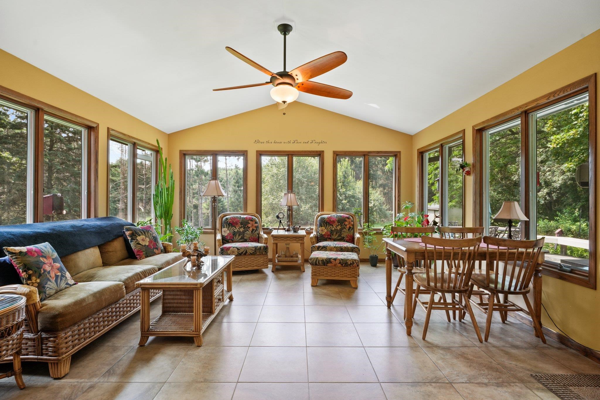 7175 Hickory Run