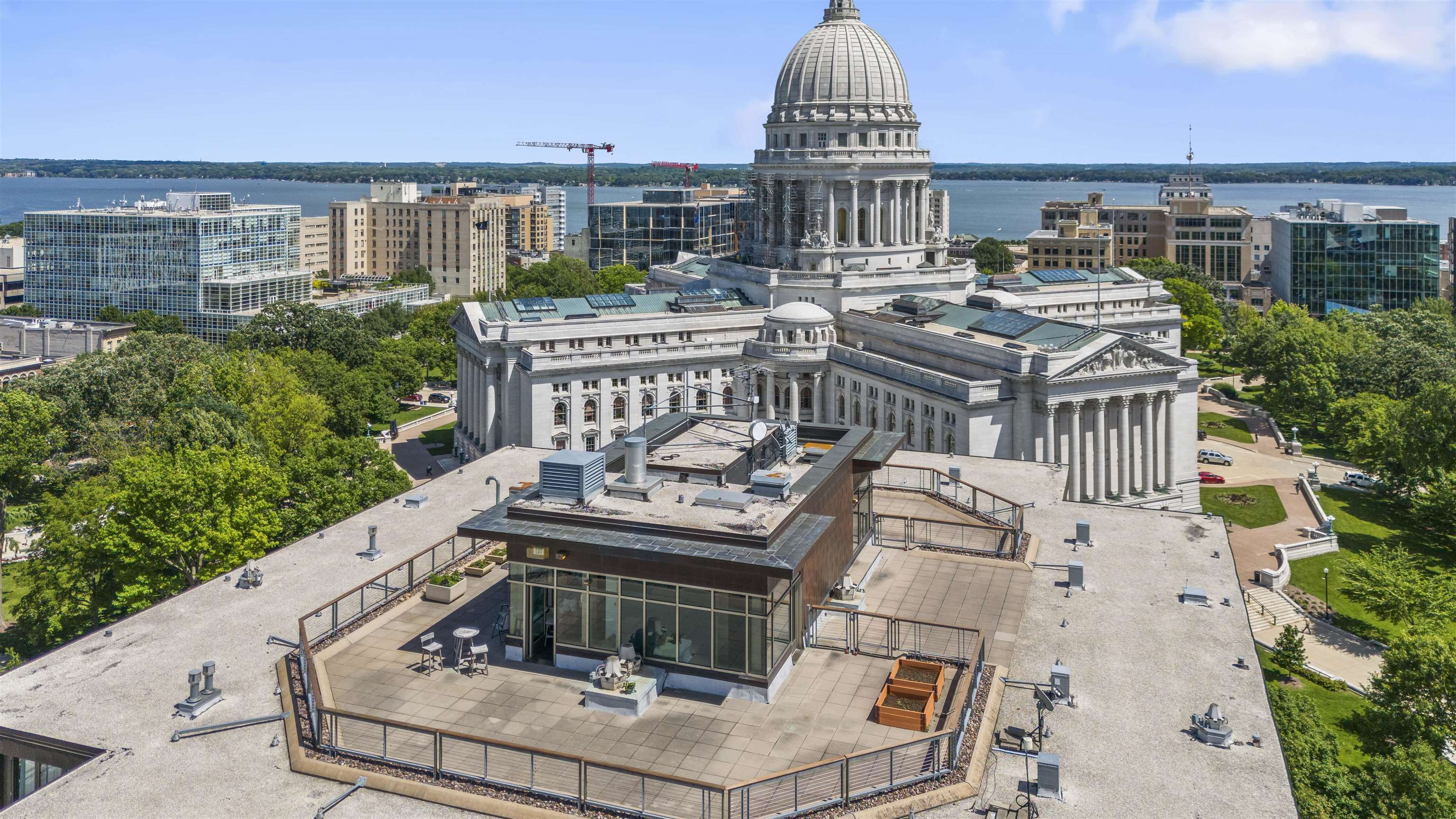 100 Wisconsin Avenue 800