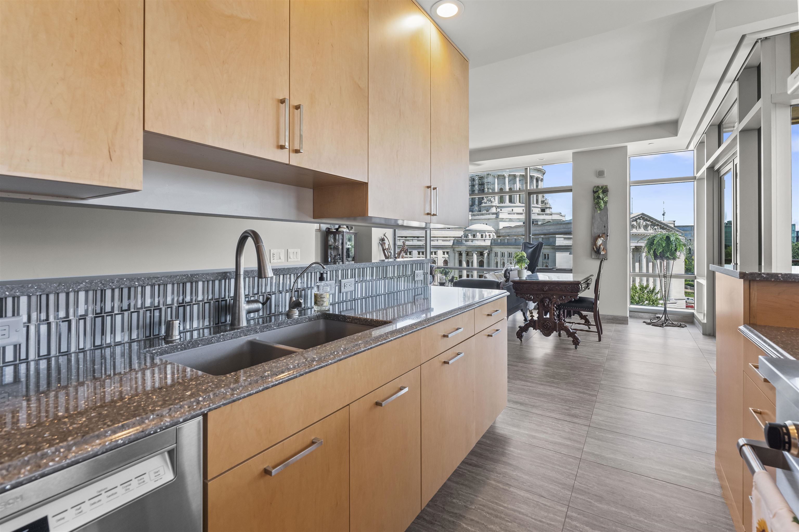 100 Wisconsin Avenue 800