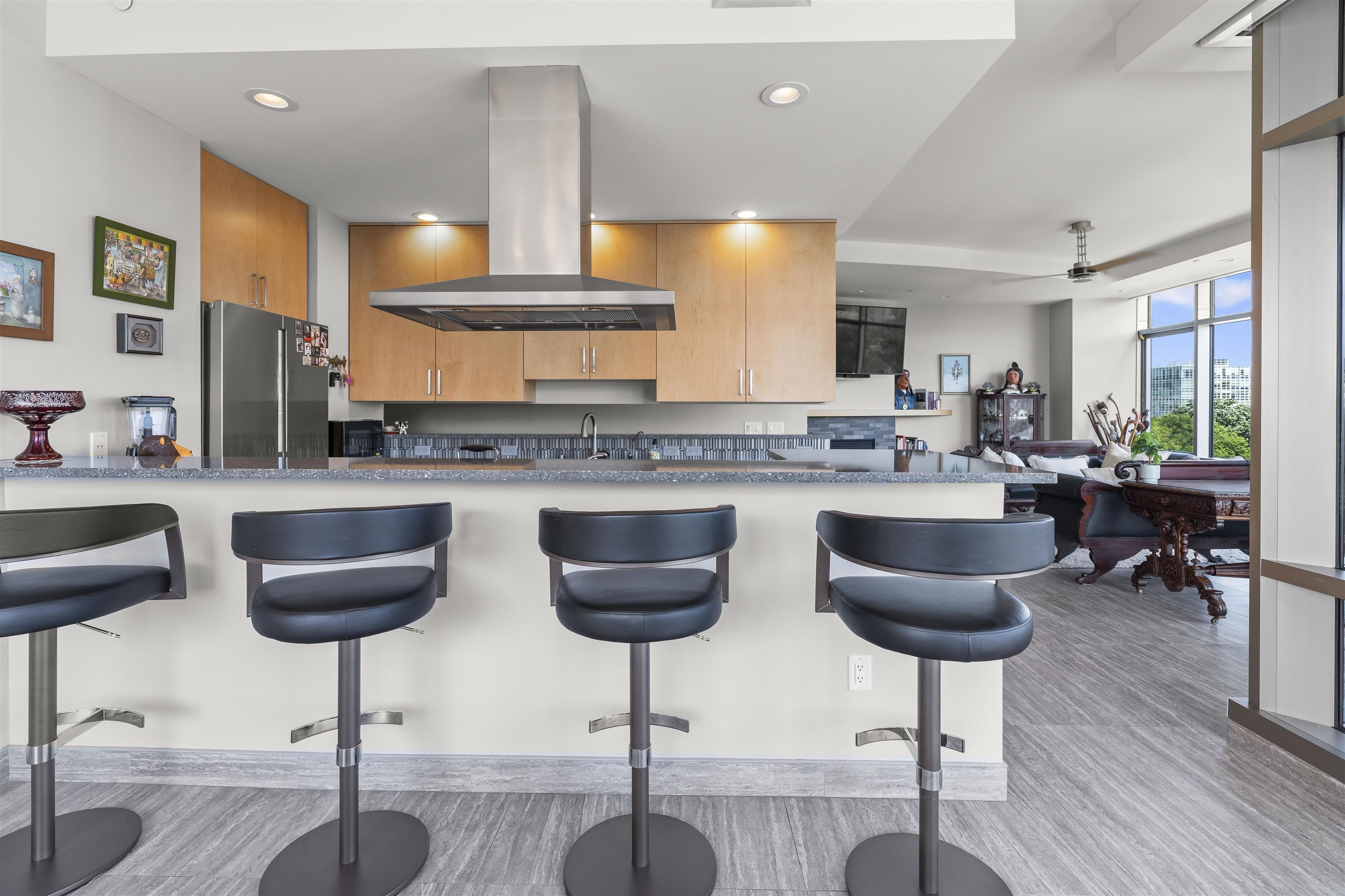 100 Wisconsin Avenue 800