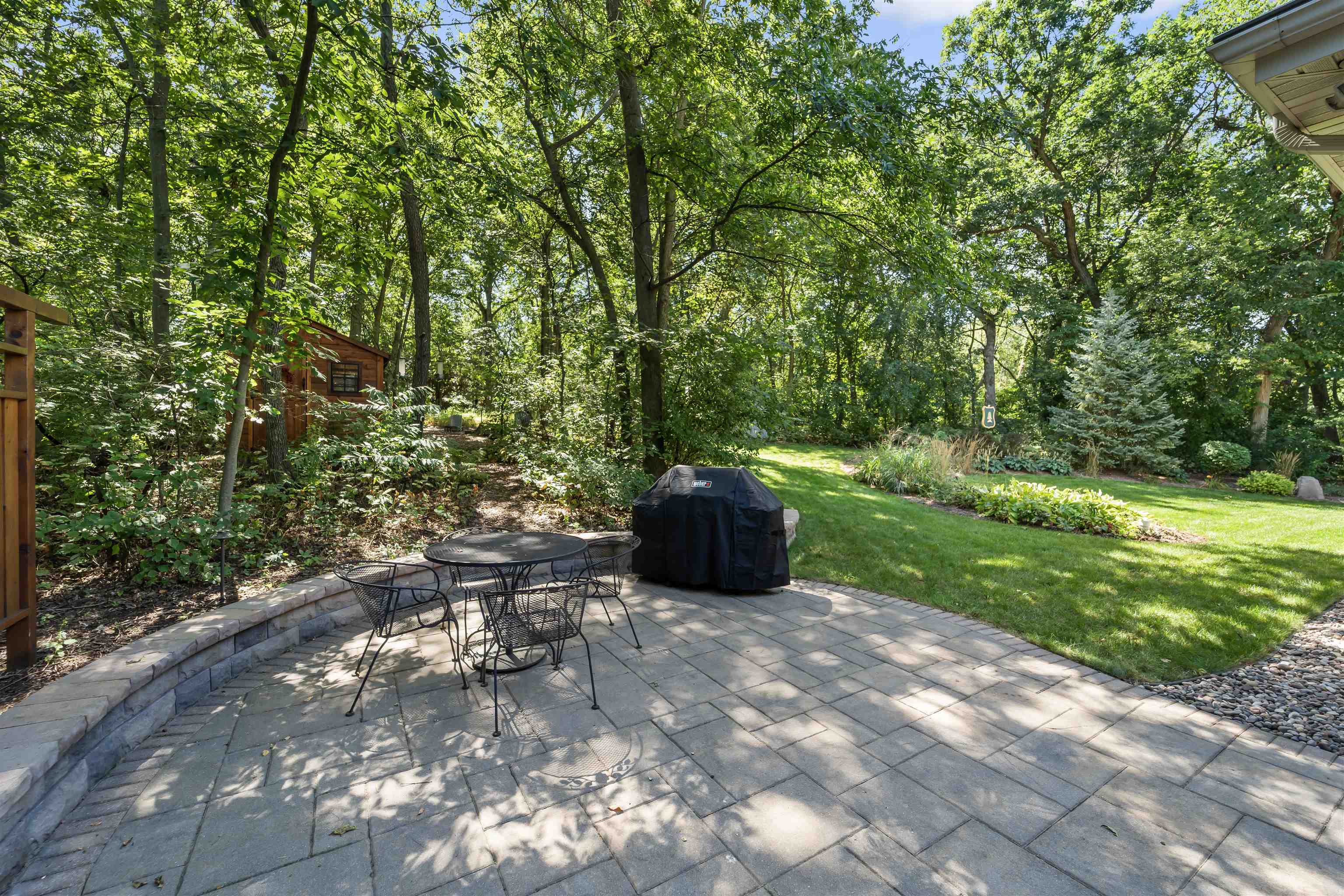 5417 Honeysuckle Lane