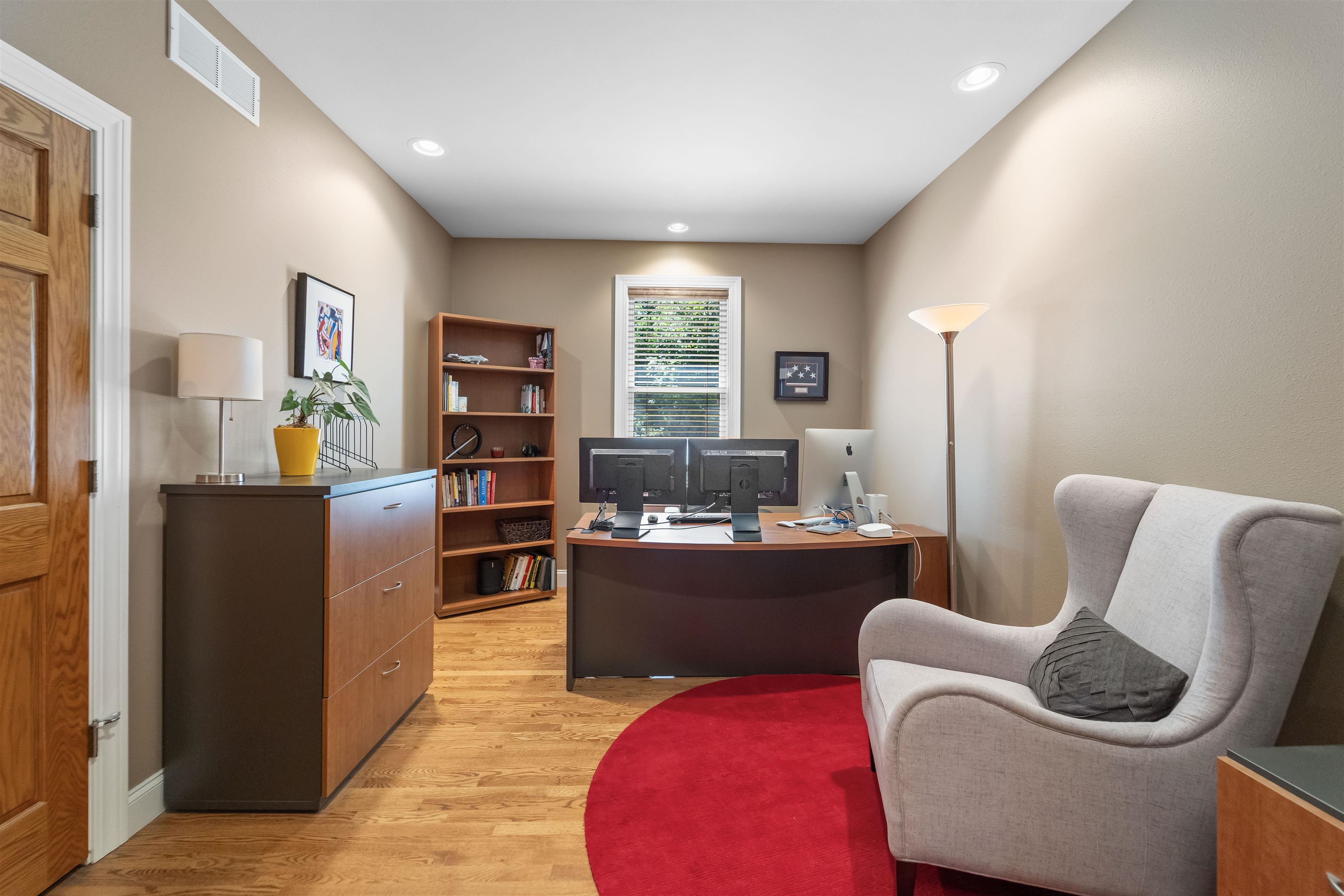 5417 Honeysuckle Lane
