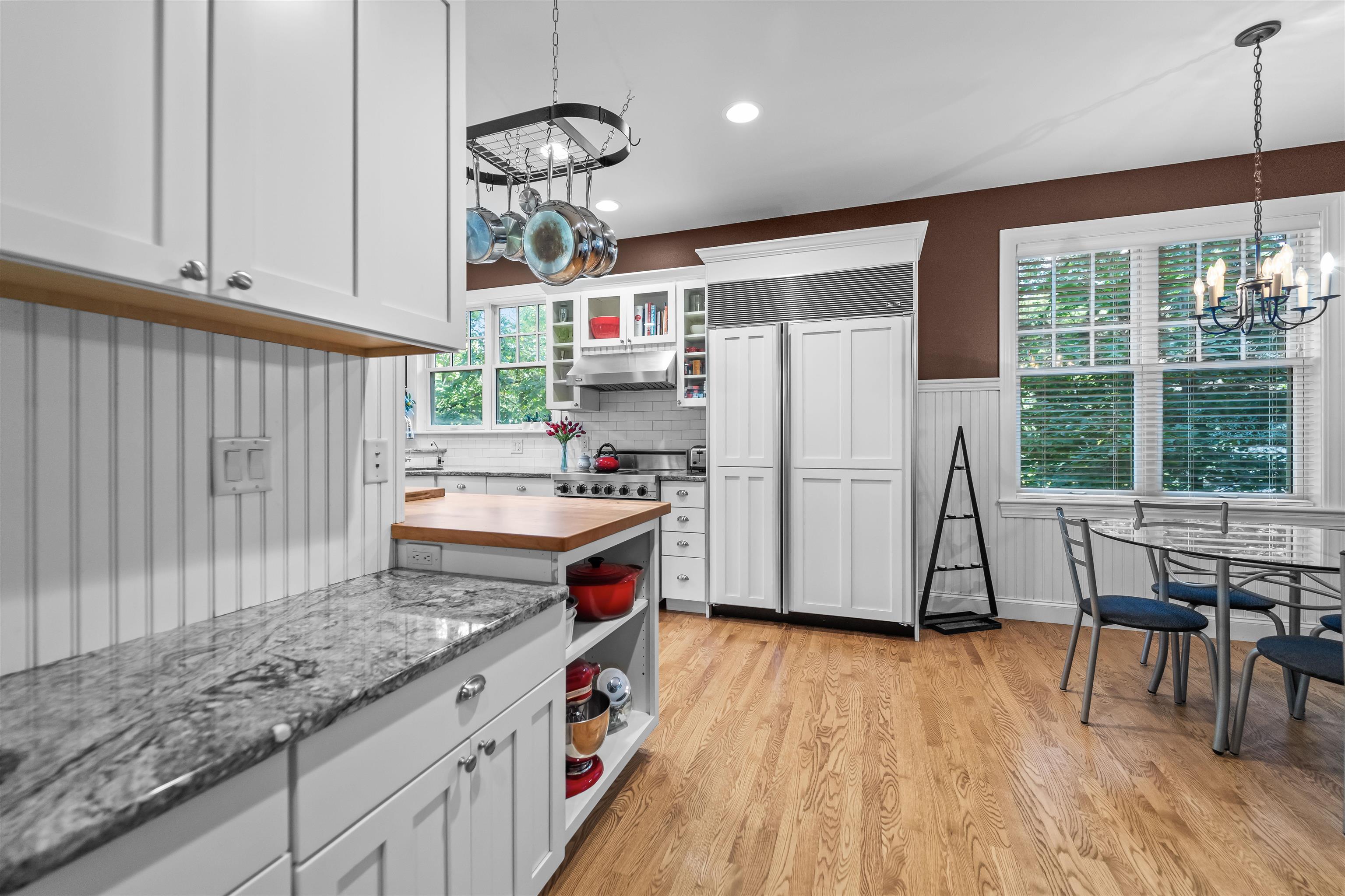 5417 Honeysuckle Lane
