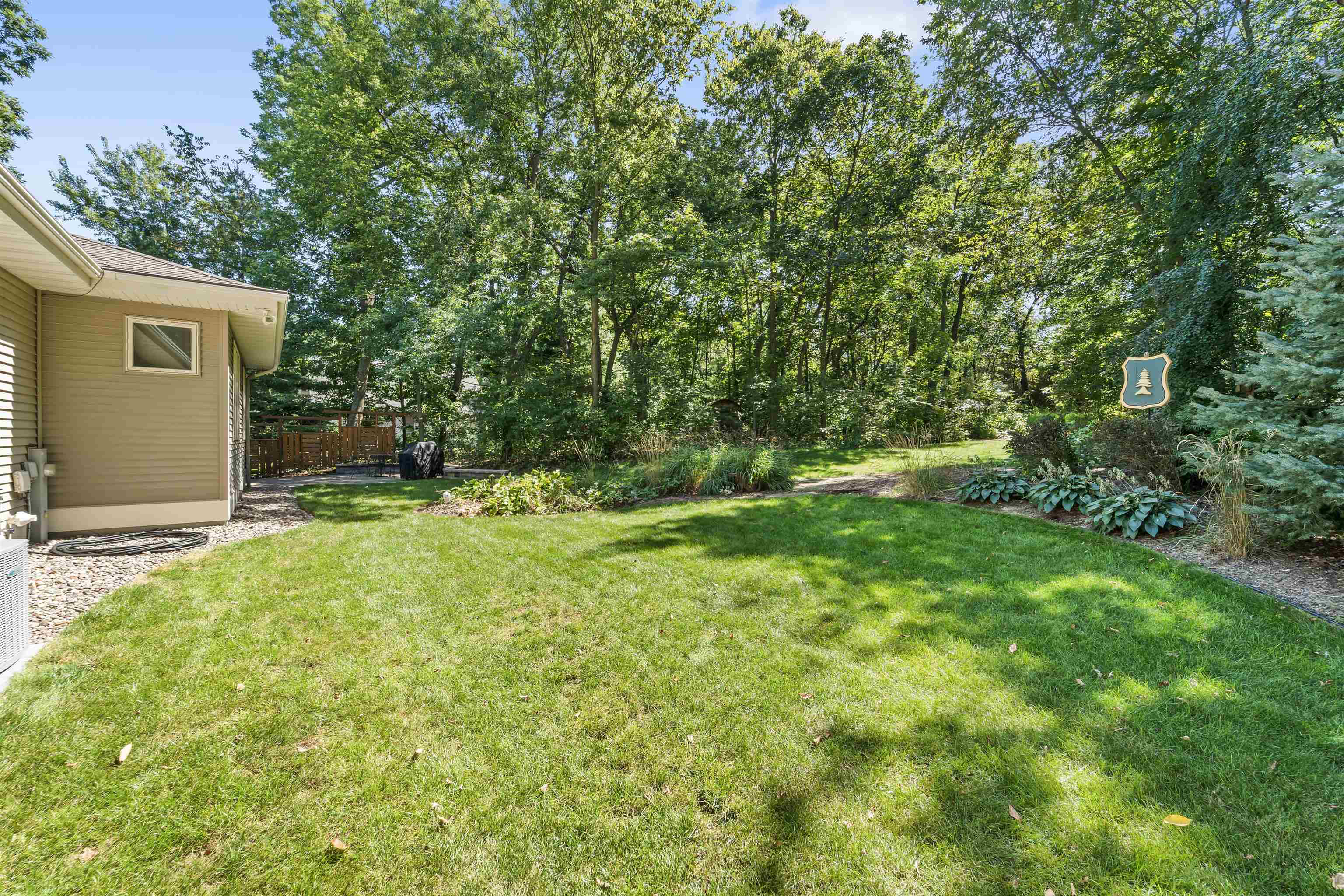 5417 Honeysuckle Lane