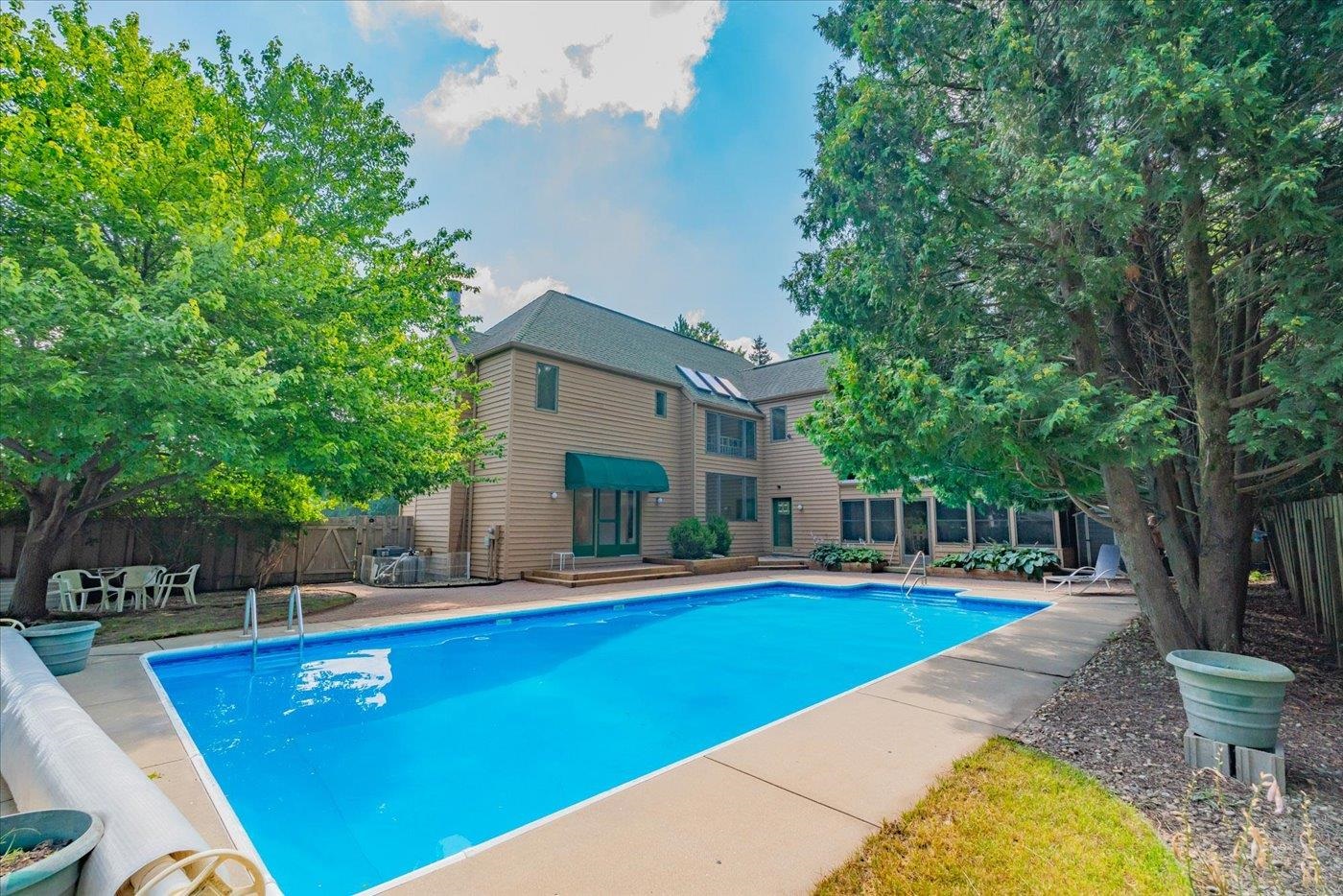 5910 Hempstead Road