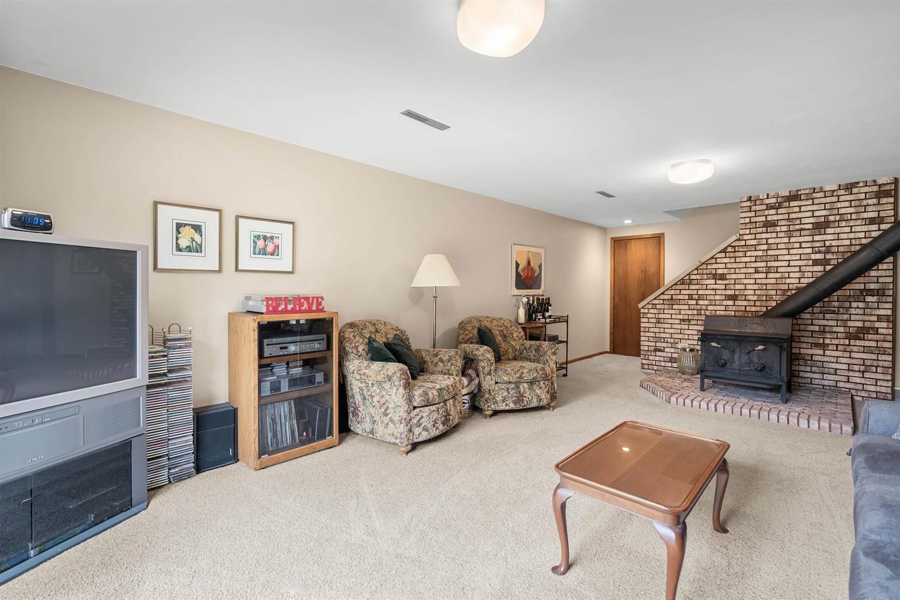 7854 West Oakbrook Circle