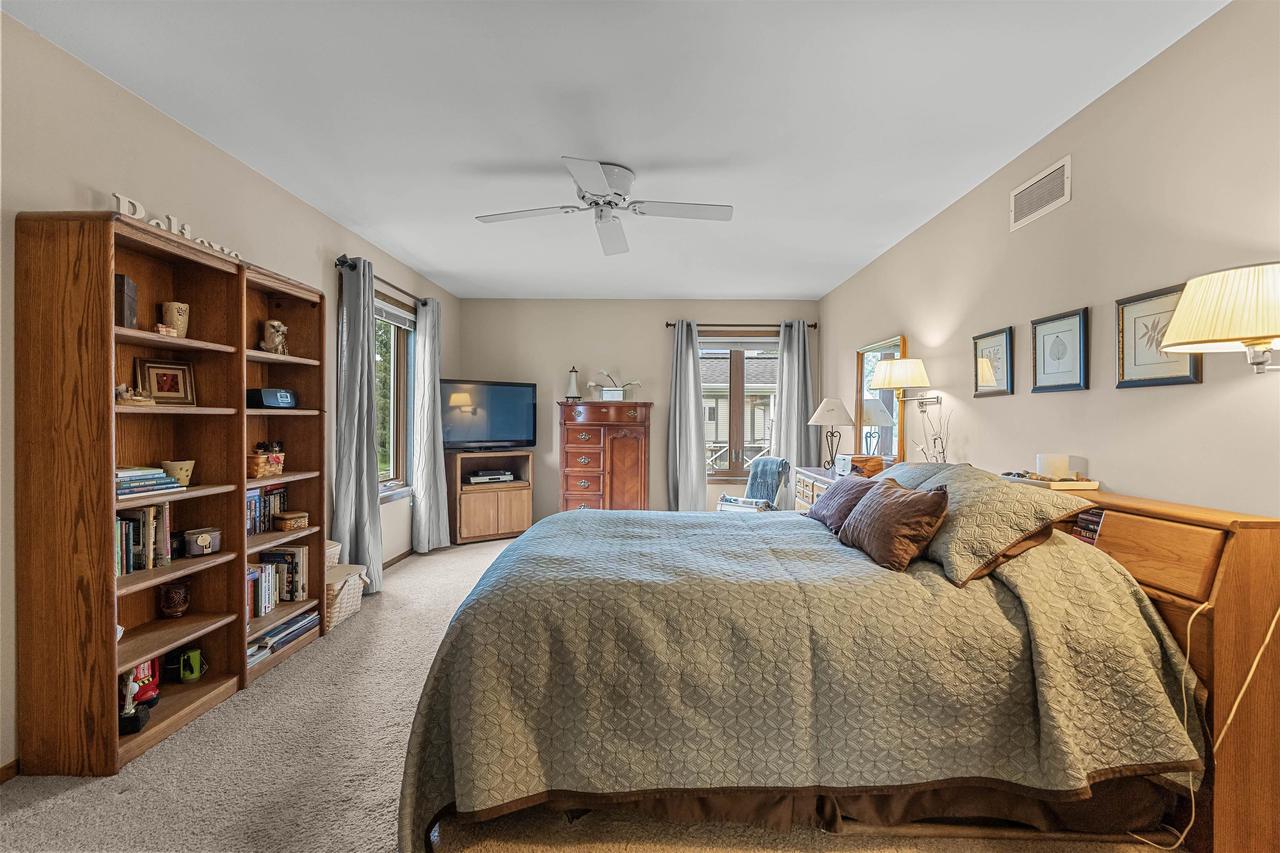 7854 West Oakbrook Circle