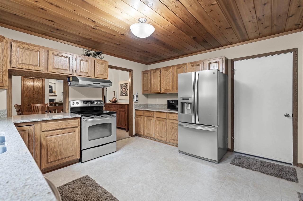 7854 West Oakbrook Circle