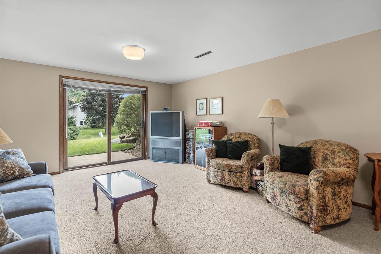 7854 West Oakbrook Circle