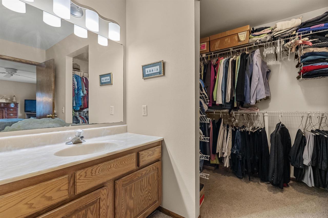 7854 West Oakbrook Circle