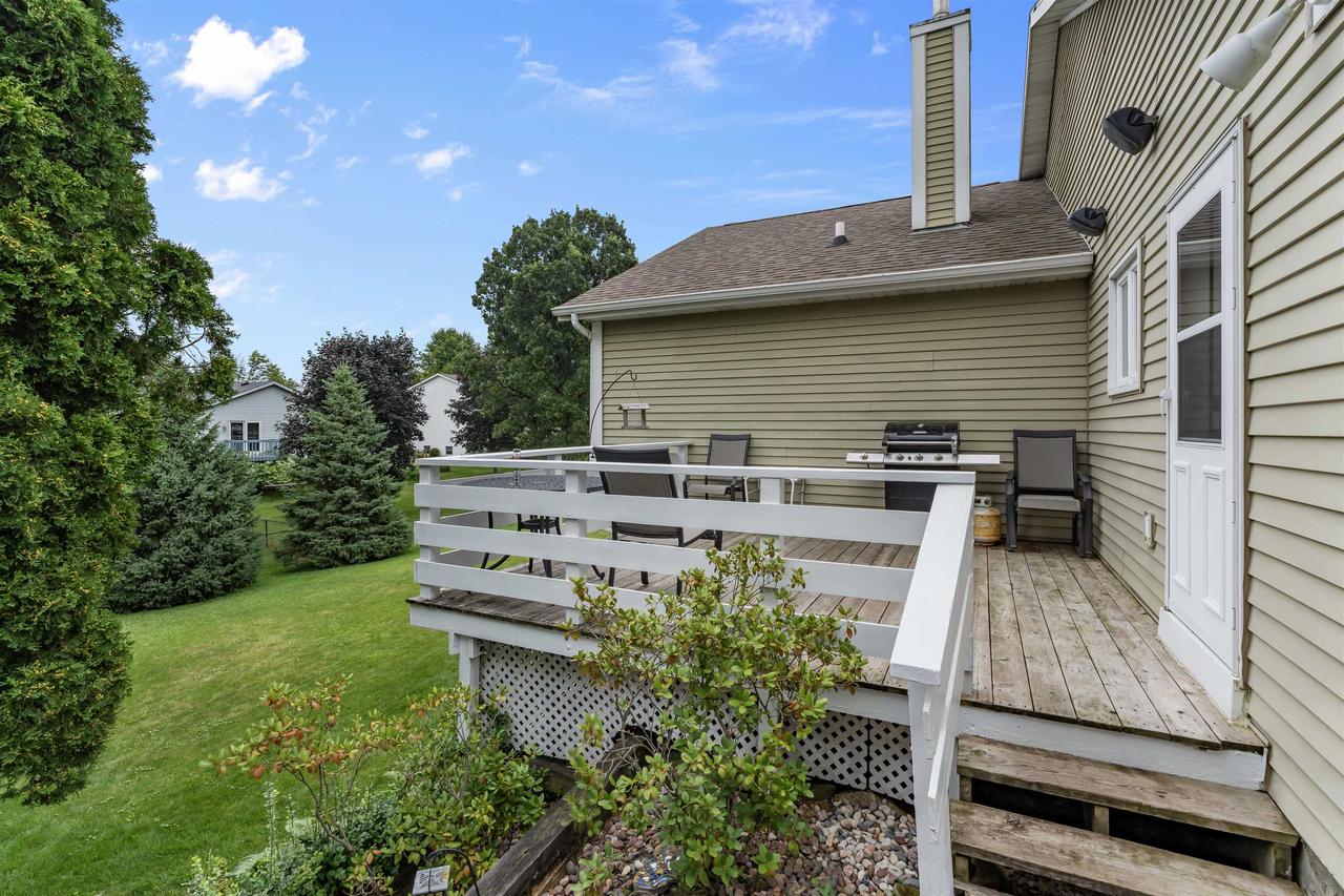 7854 West Oakbrook Circle