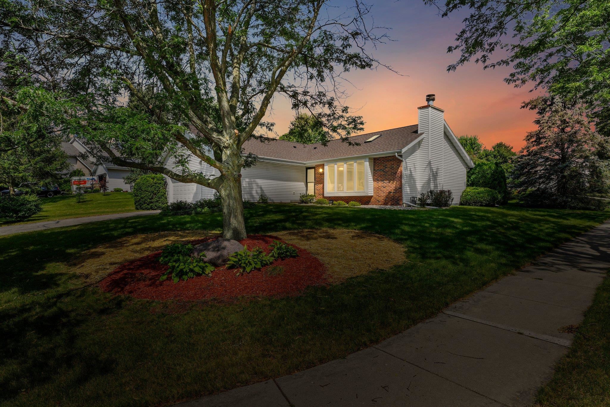 2602 Wentworth Drive