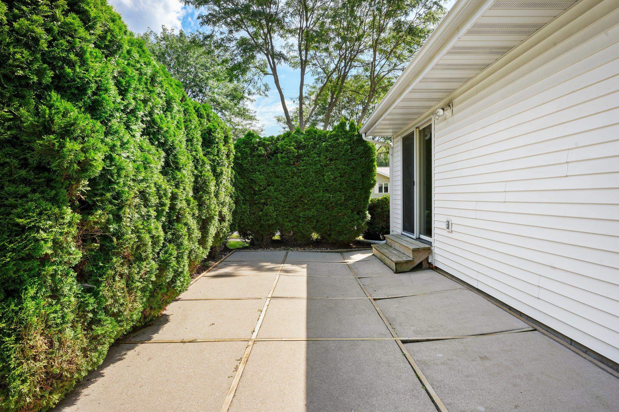 2602 Wentworth Drive