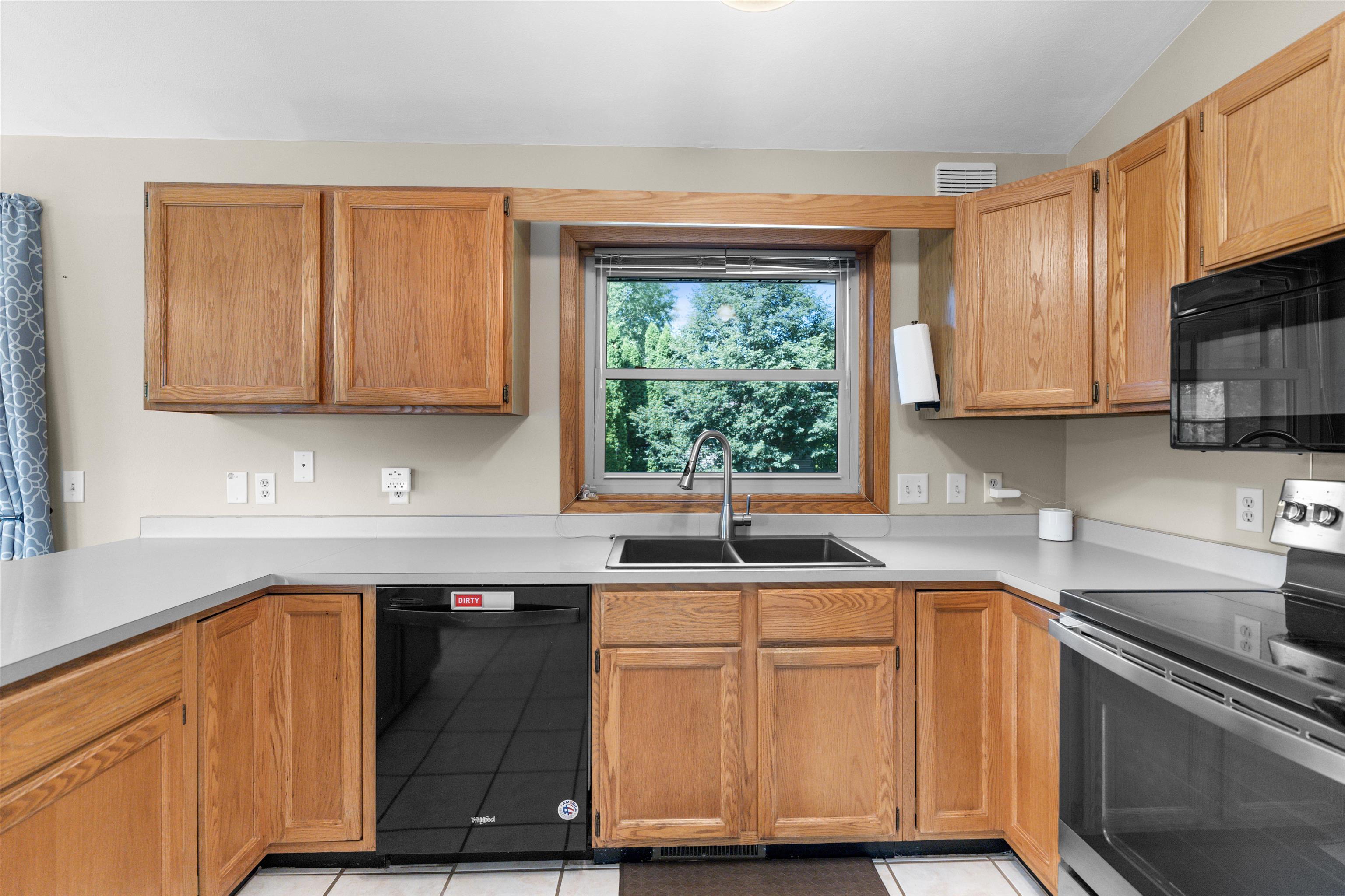1111 Wimbleton Way