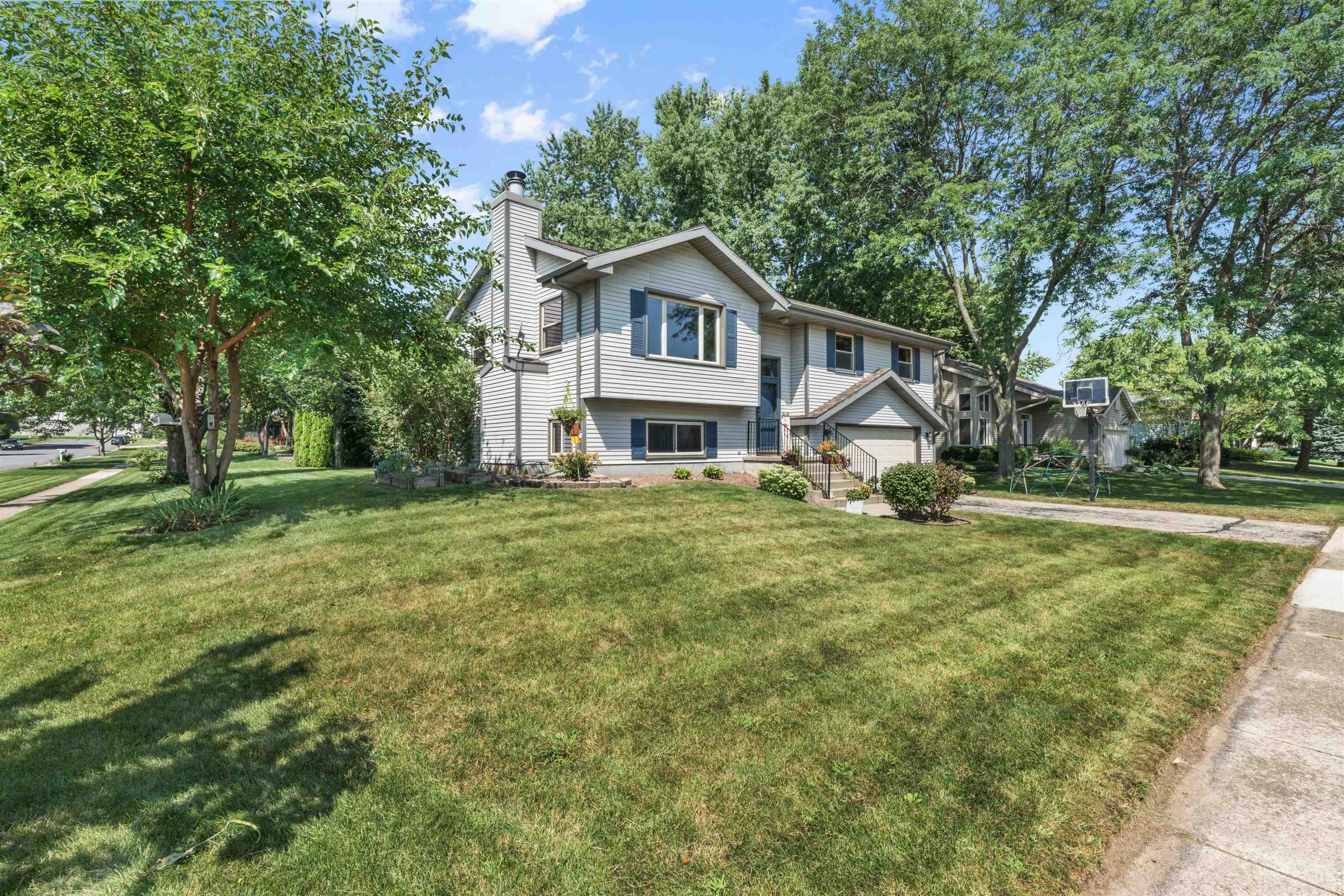 1111 Wimbleton Way