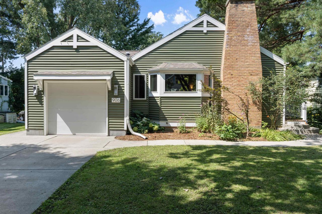 906 Swarthmore Court