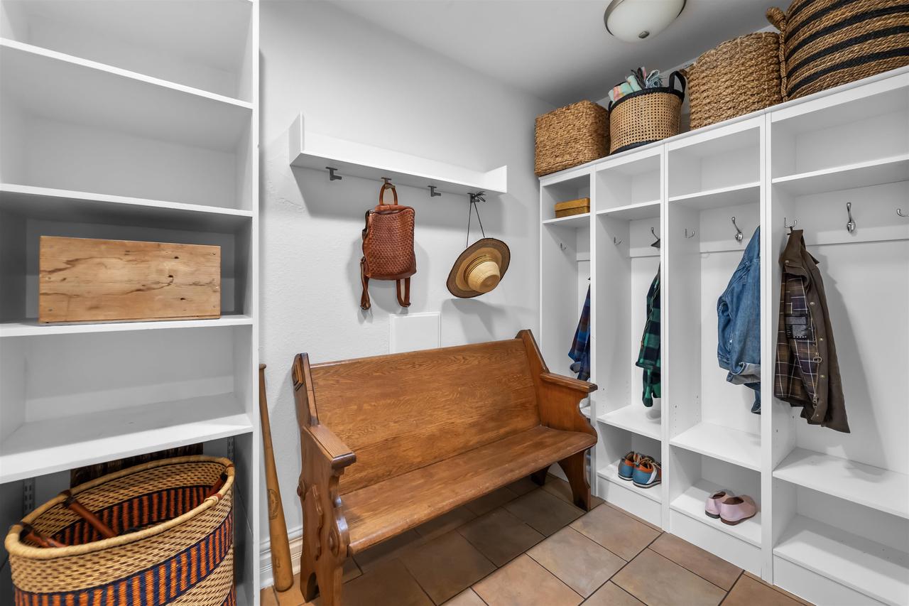 906 Swarthmore Court