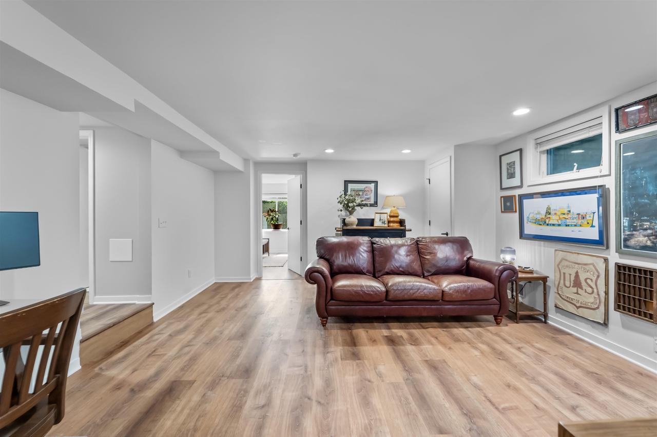 906 Swarthmore Court