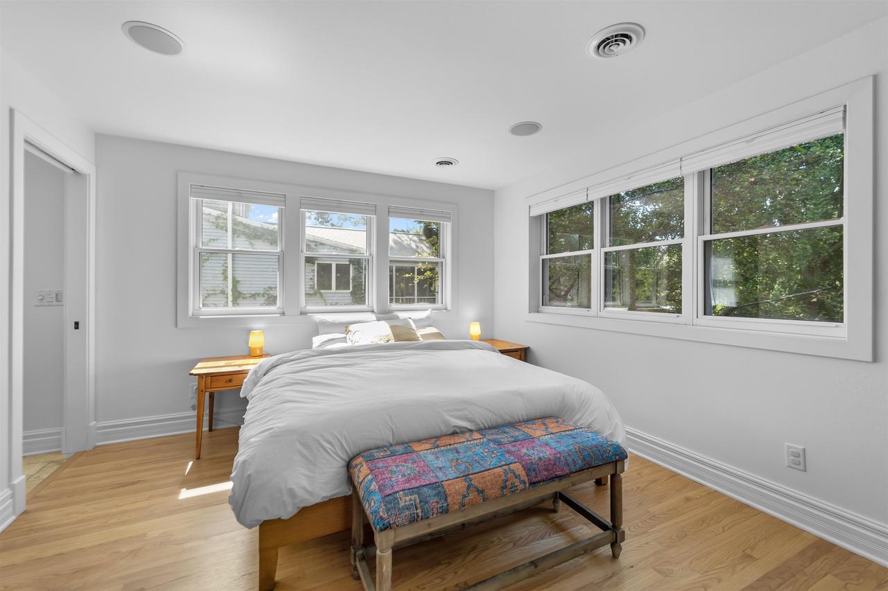 906 Swarthmore Court