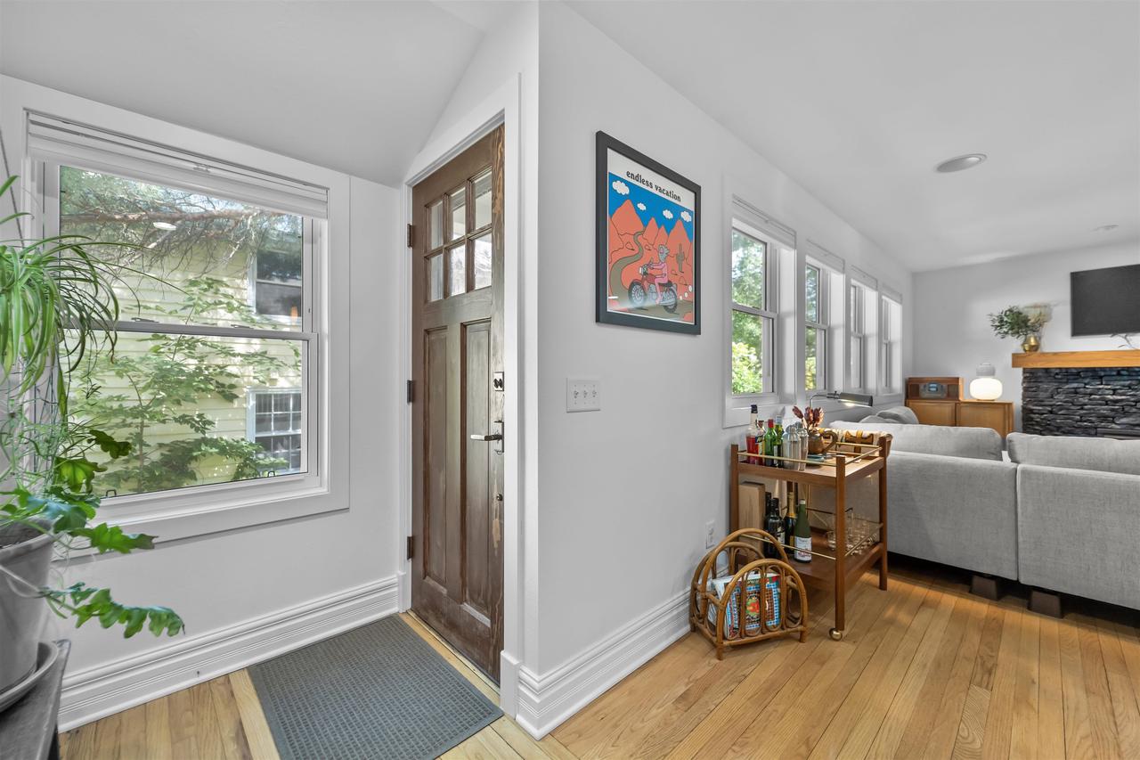 906 Swarthmore Court