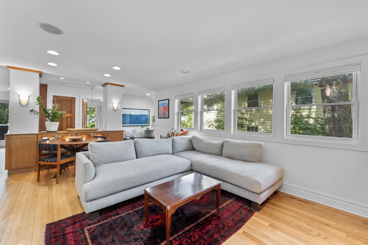 906 Swarthmore Court