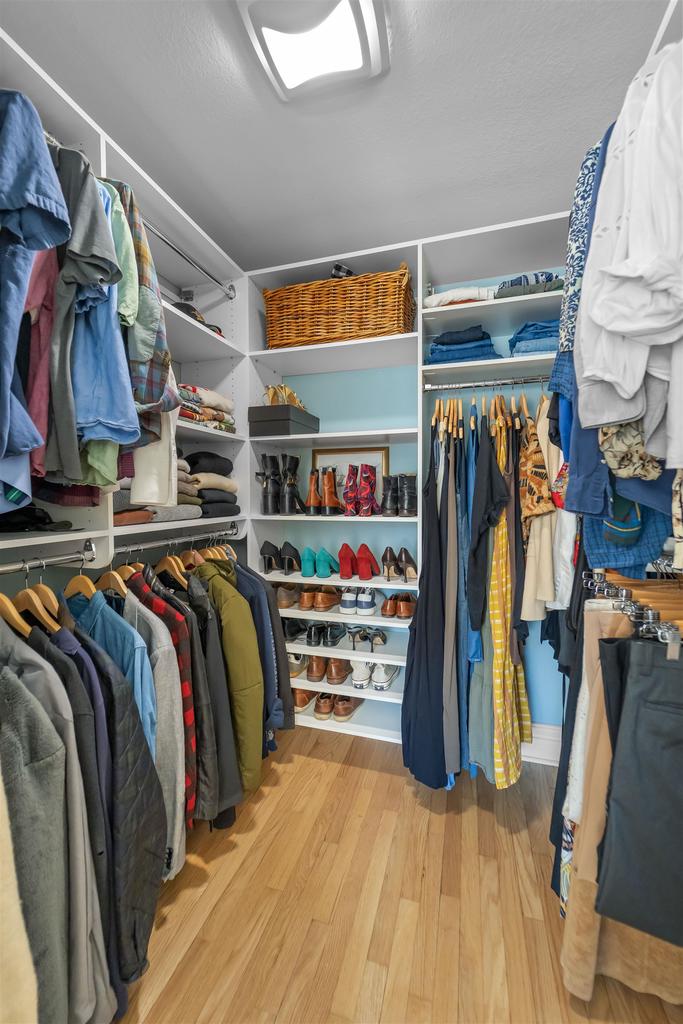 906 Swarthmore Court