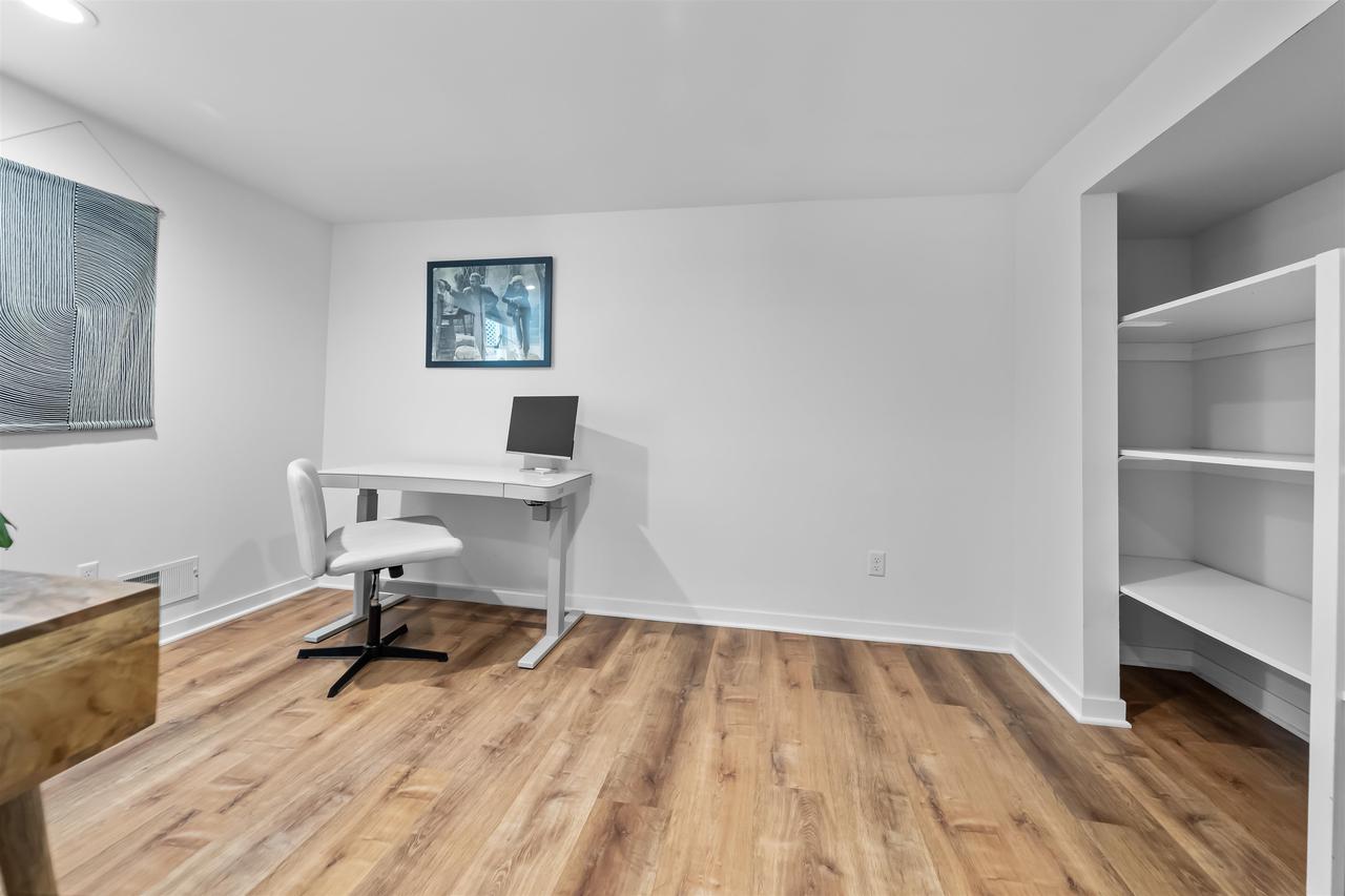 906 Swarthmore Court