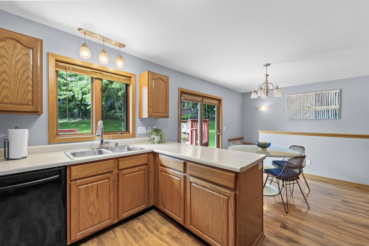 5010 Wentworth Circle