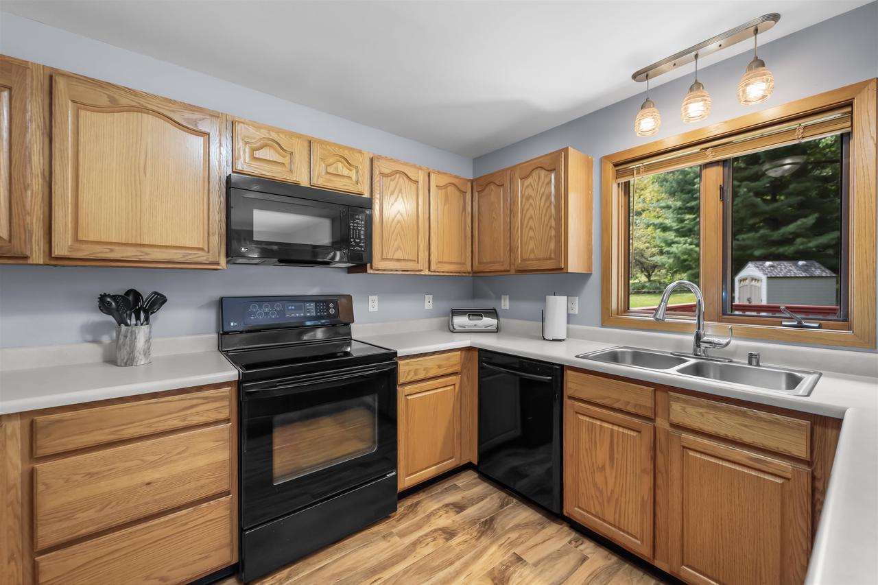 5010 Wentworth Circle