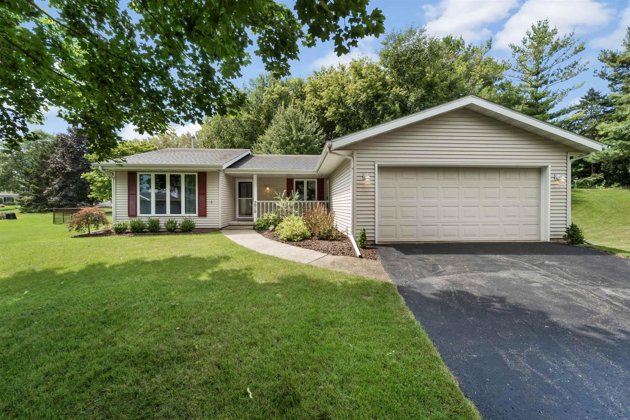 5010 Wentworth Circle