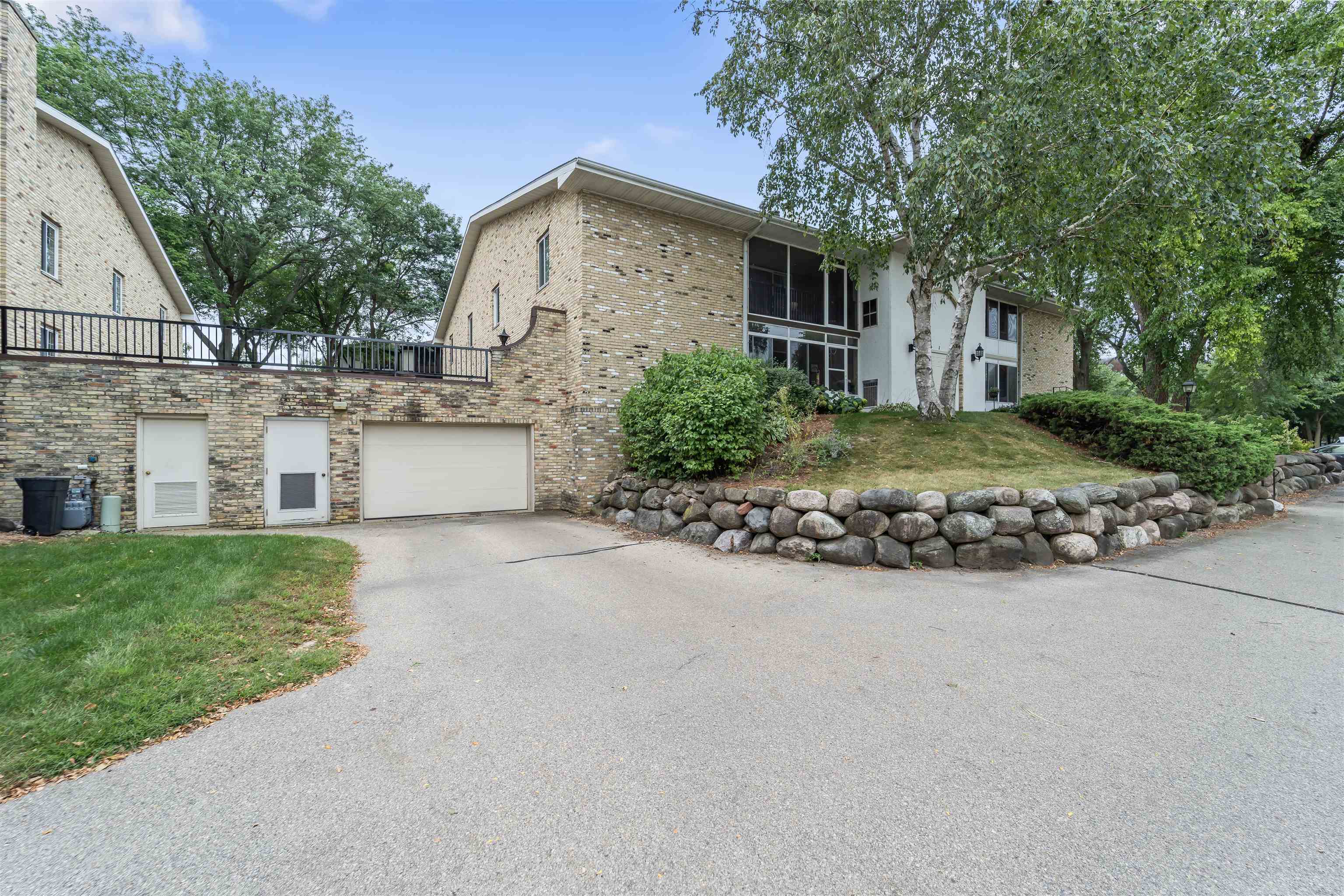 1 Golf Course Road G