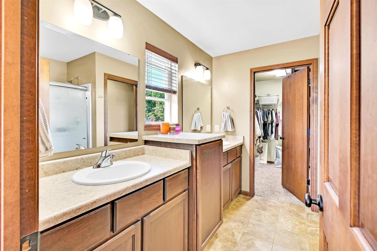 380 White Tail Drive
