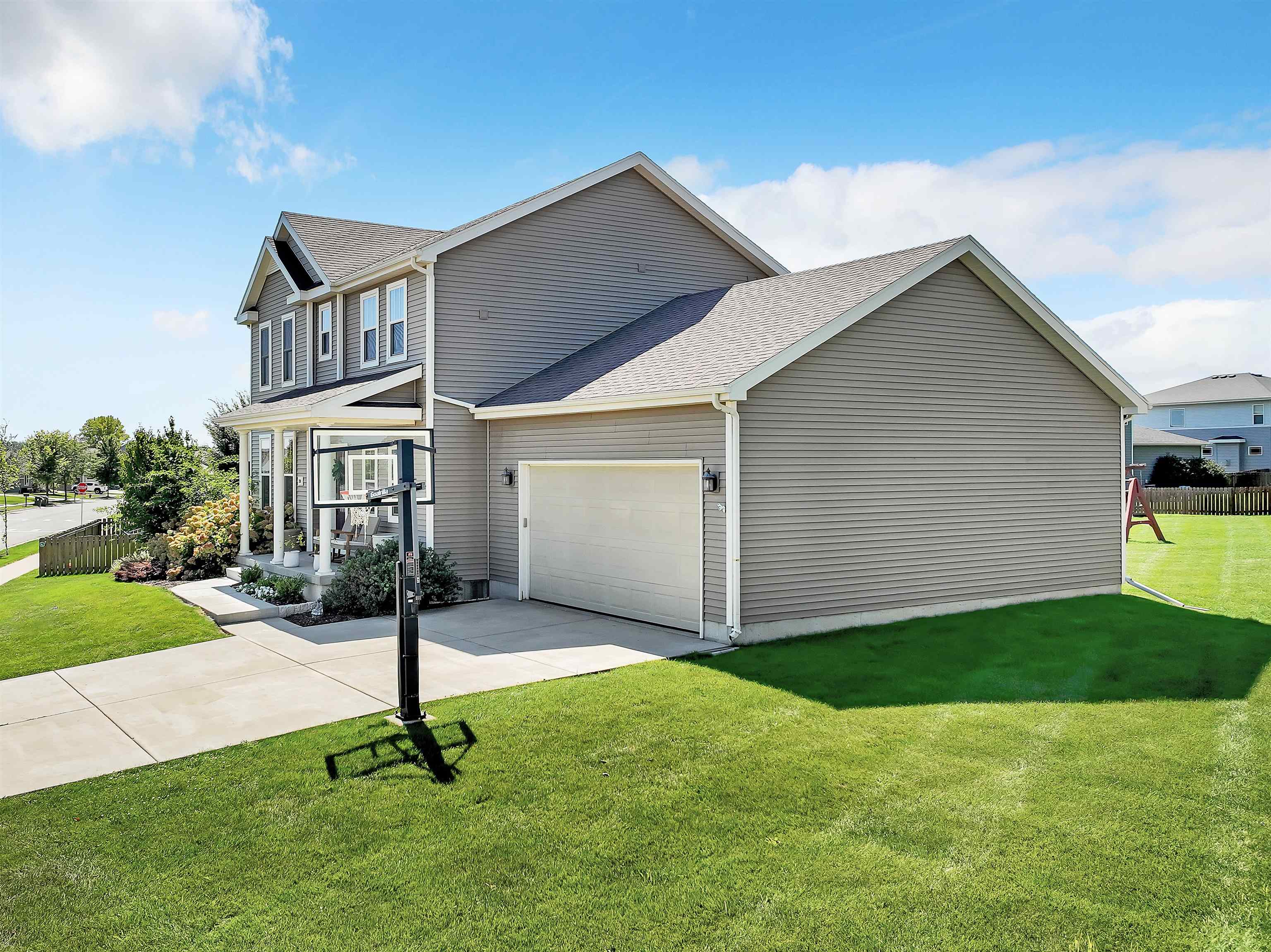 380 White Tail Drive