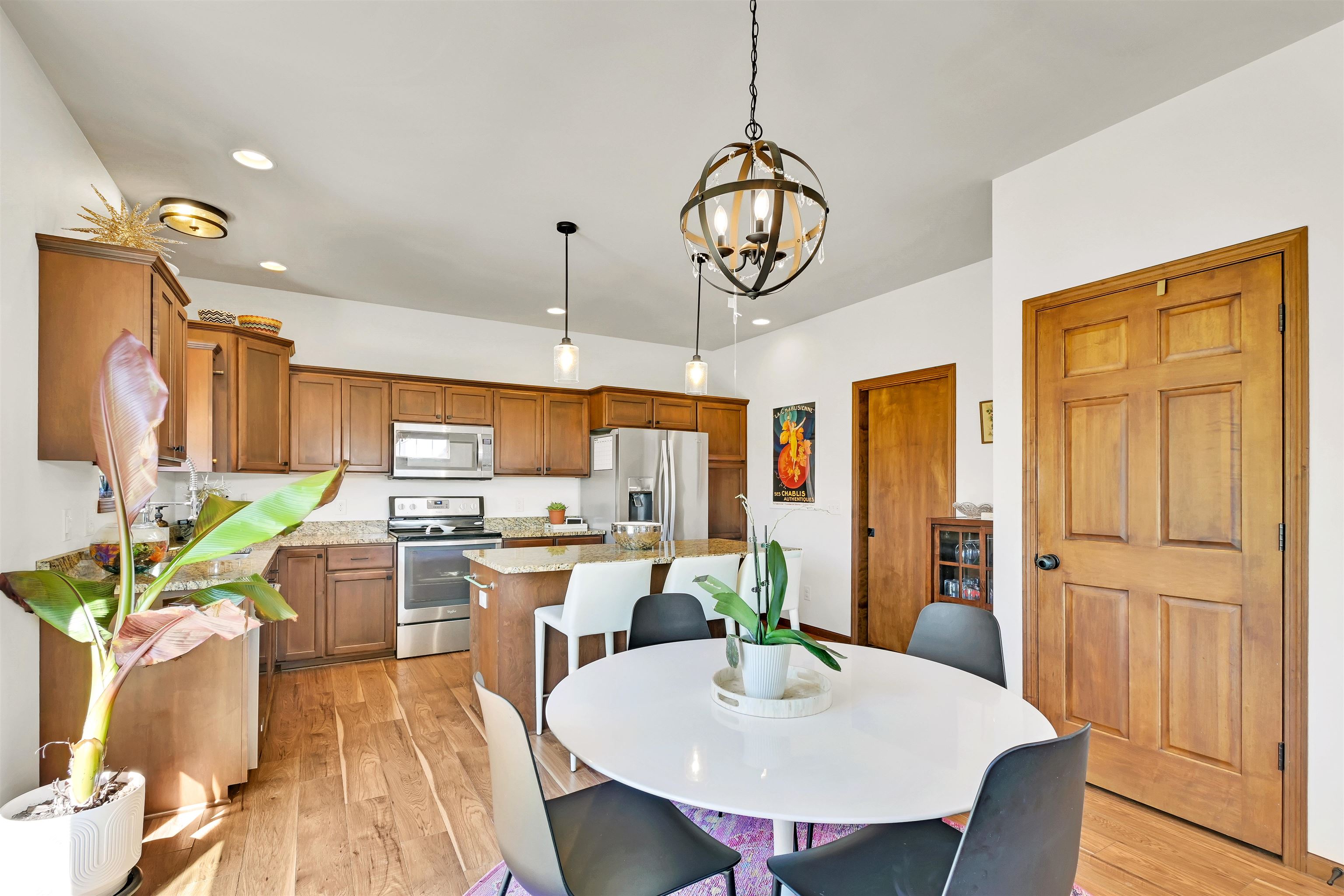 380 White Tail Drive