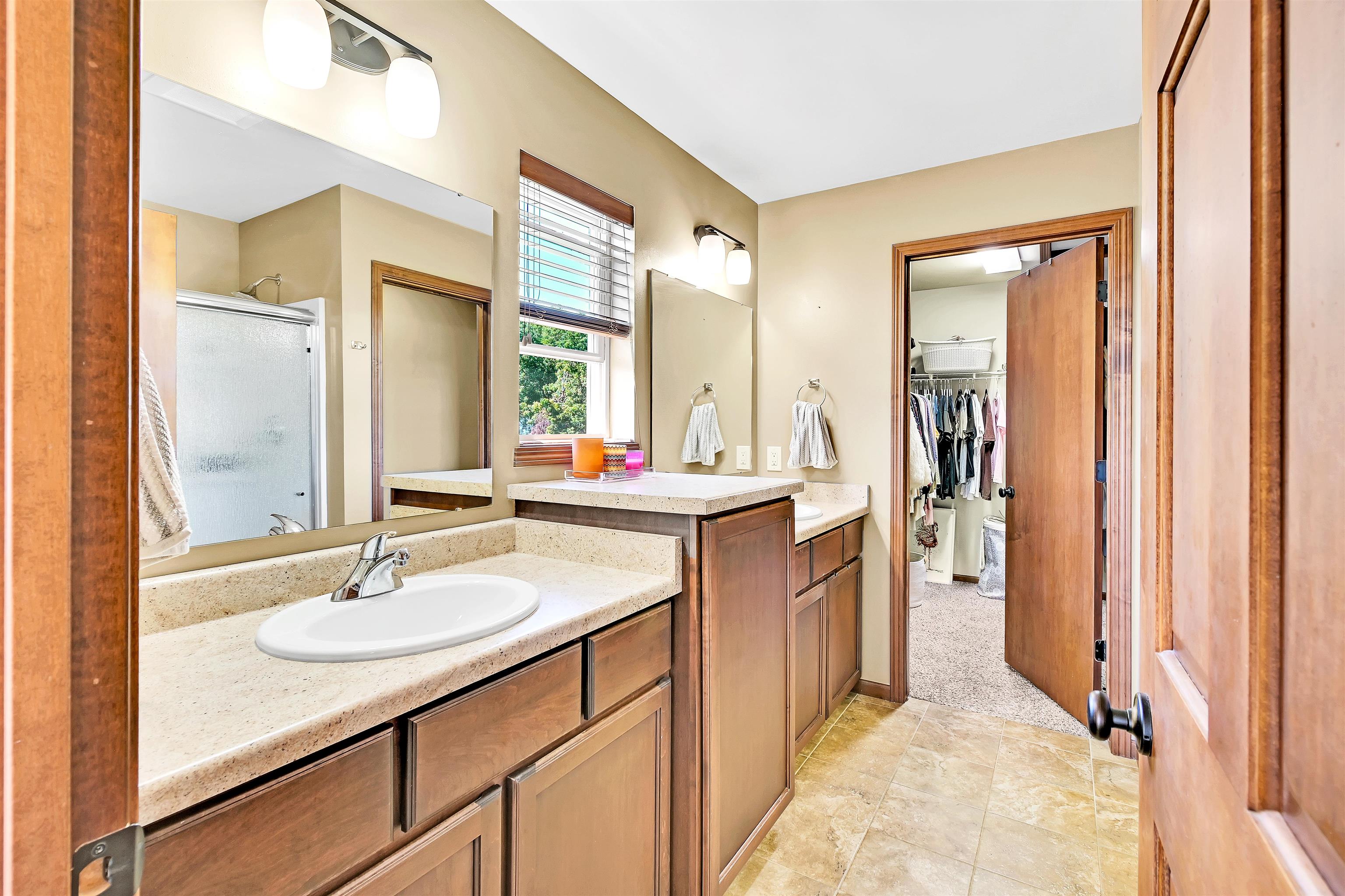 380 White Tail Drive