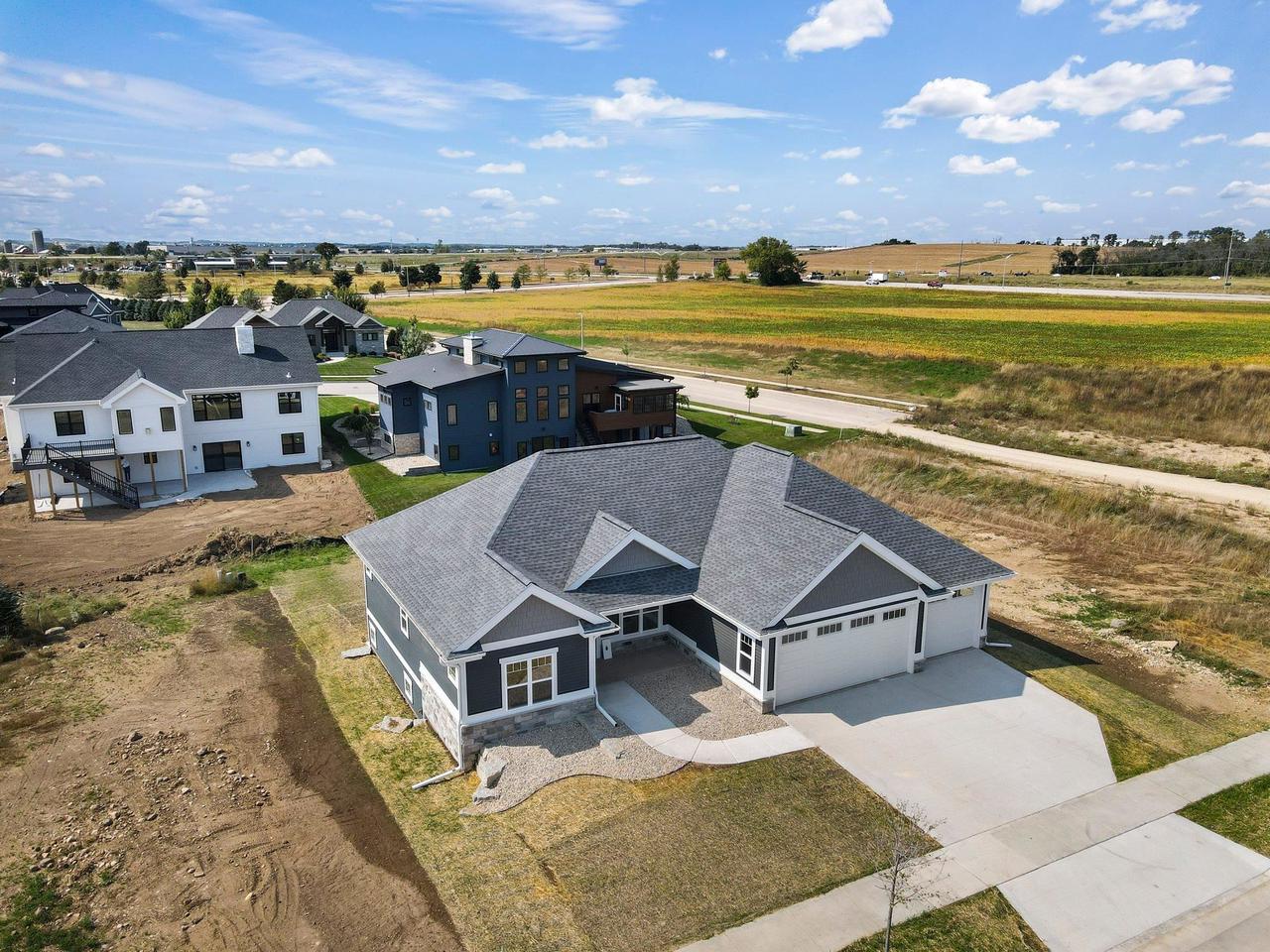6257 Ronald Reagan Drive