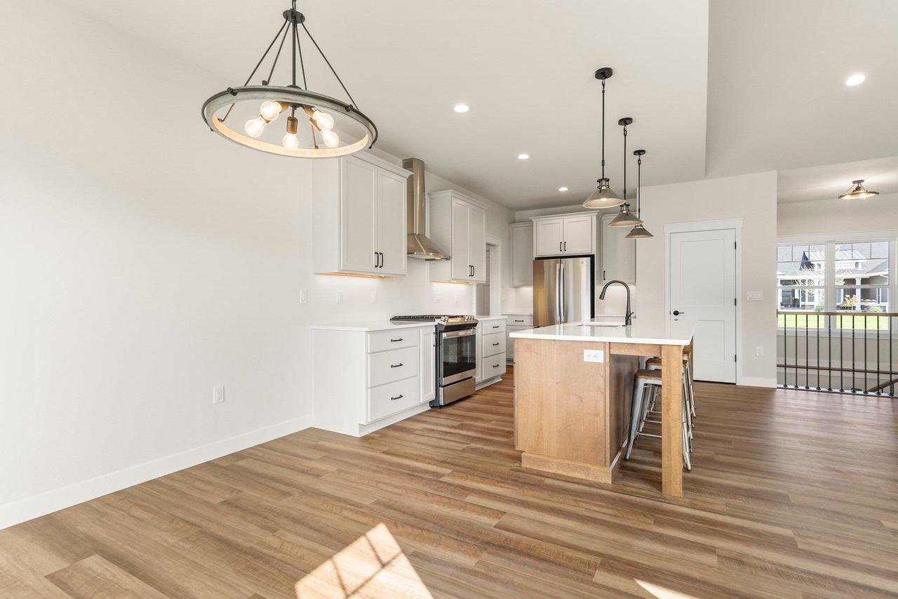 6257 Ronald Reagan Drive