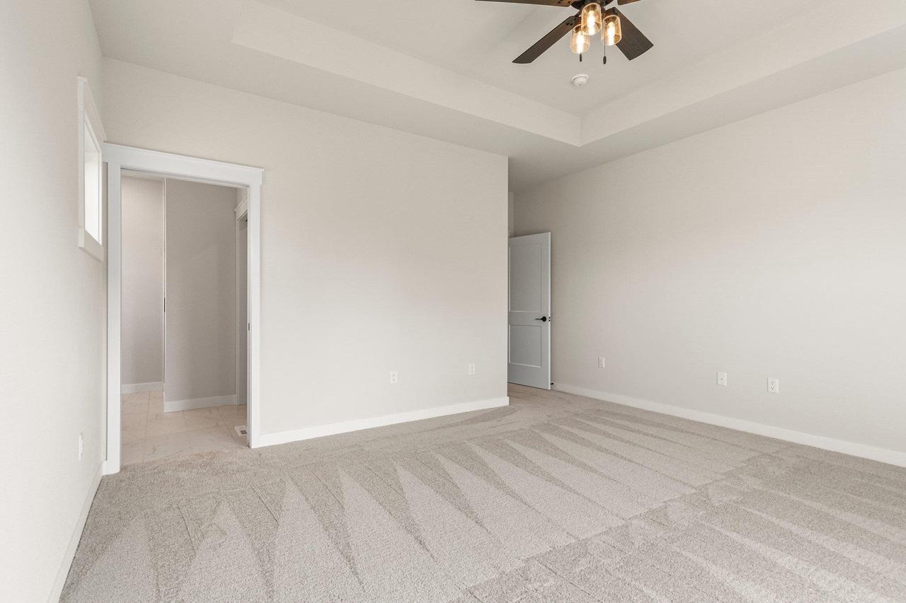 6257 Ronald Reagan Drive