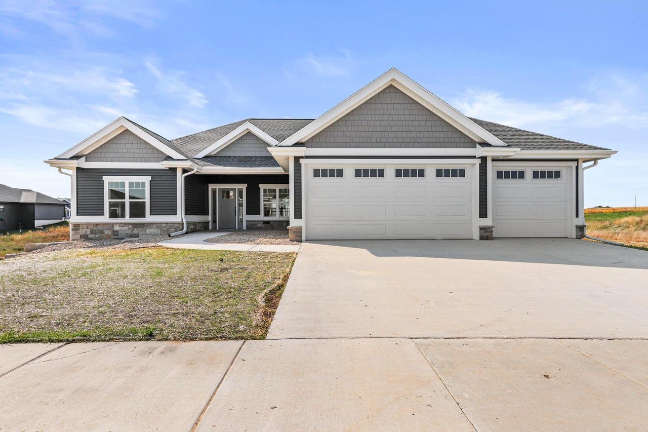 6257 Ronald Reagan Drive