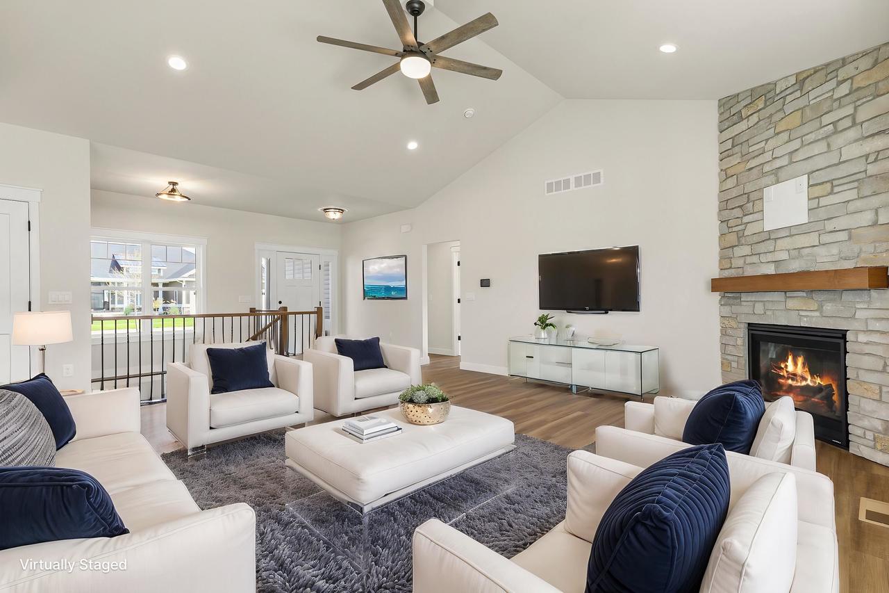 6257 Ronald Reagan Drive