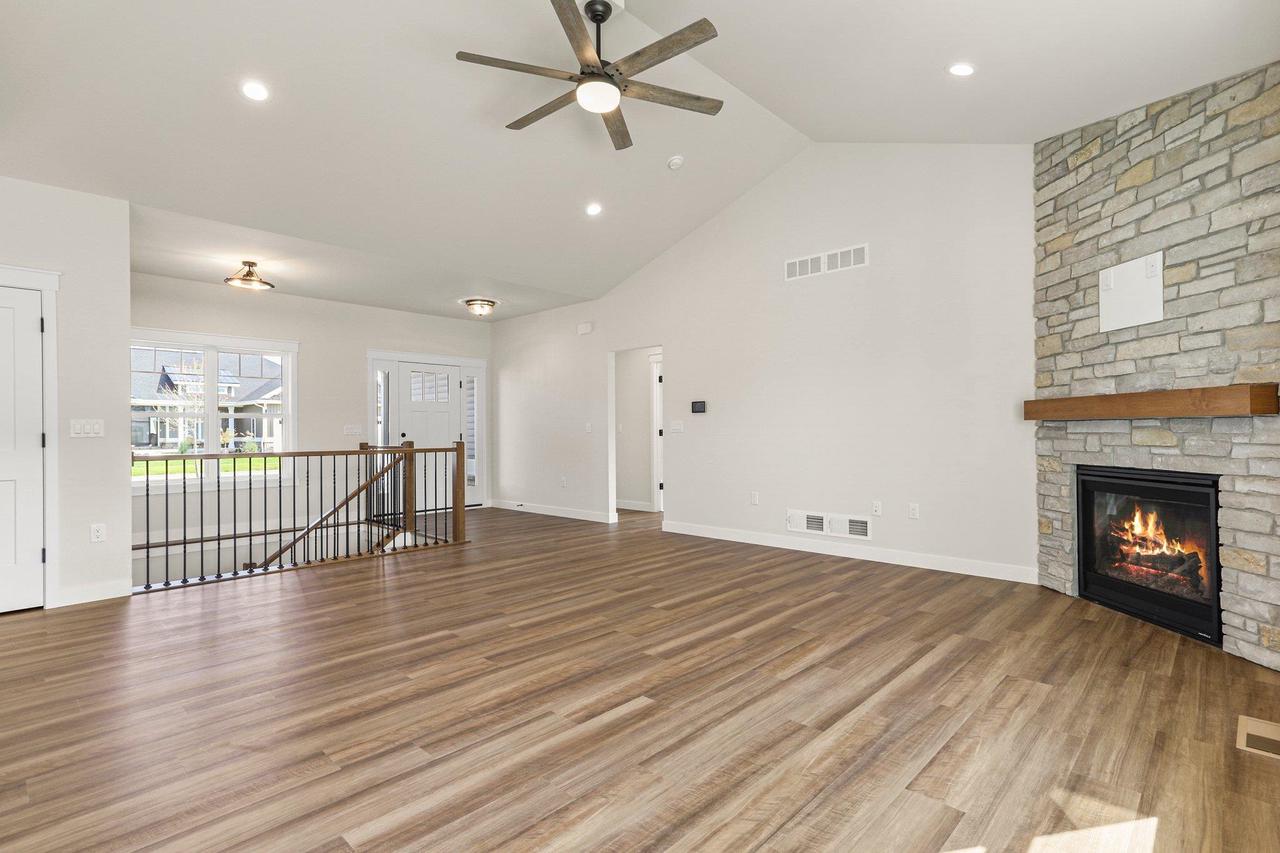 6257 Ronald Reagan Drive