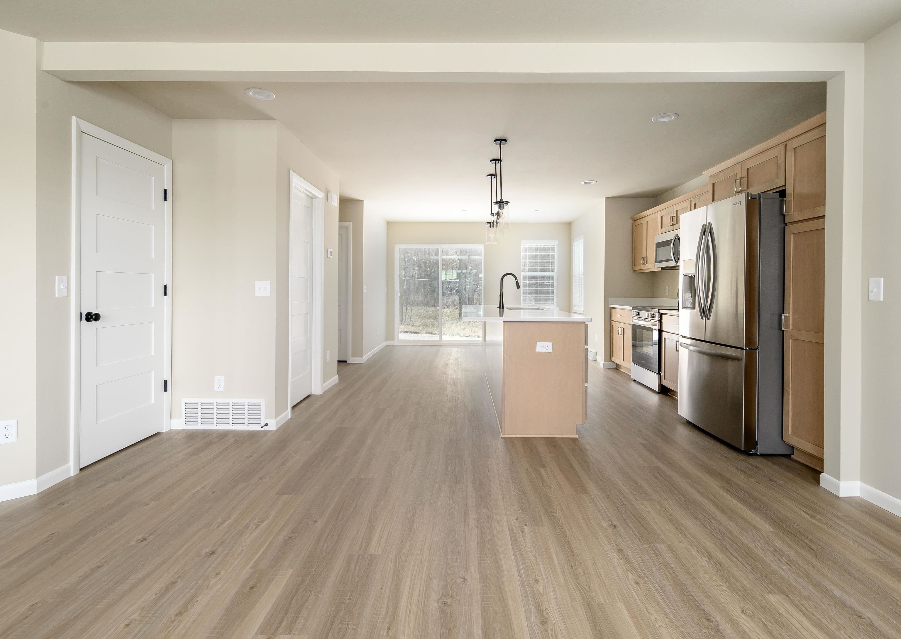 5914 Saturn Drive