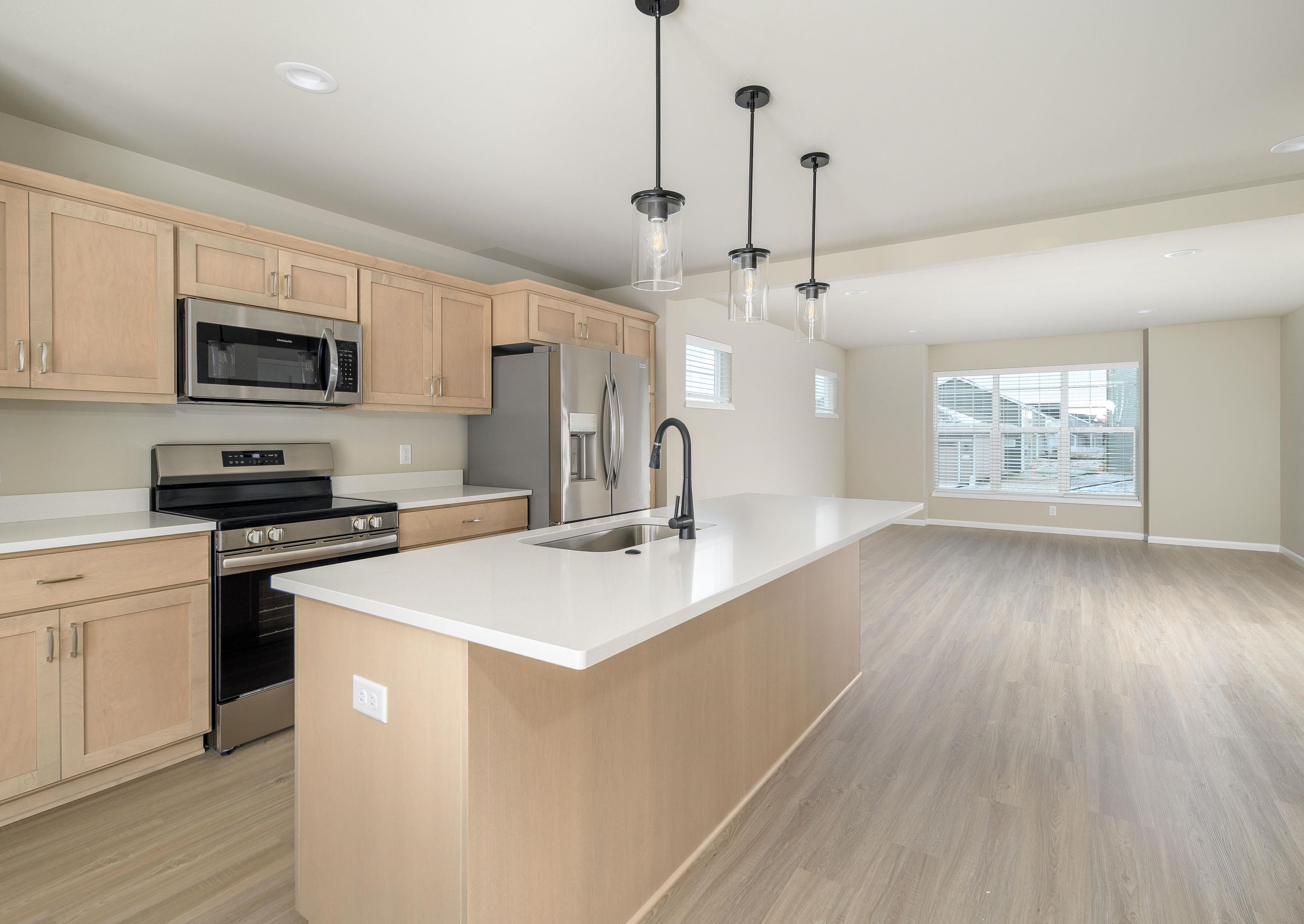 5914 Saturn Drive