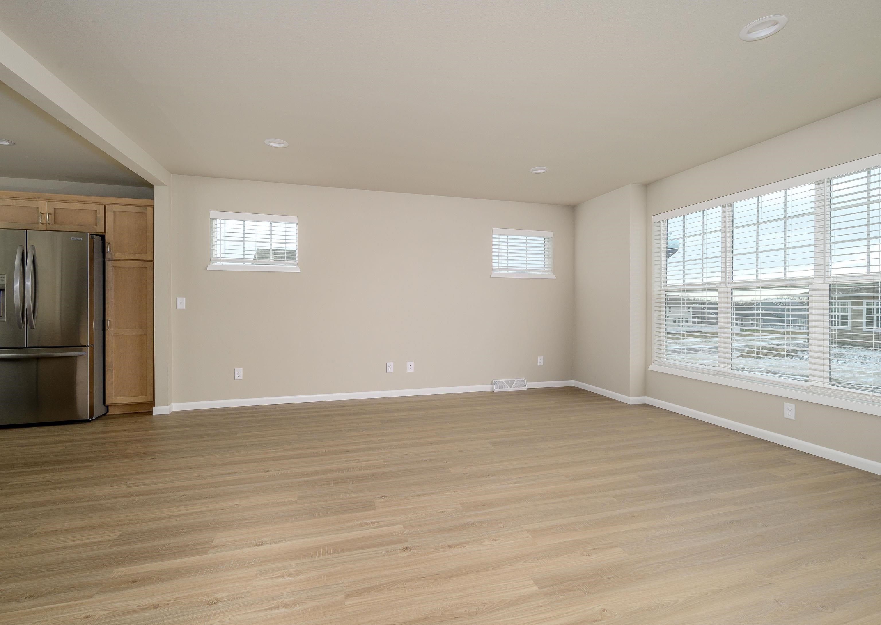5914 Saturn Drive