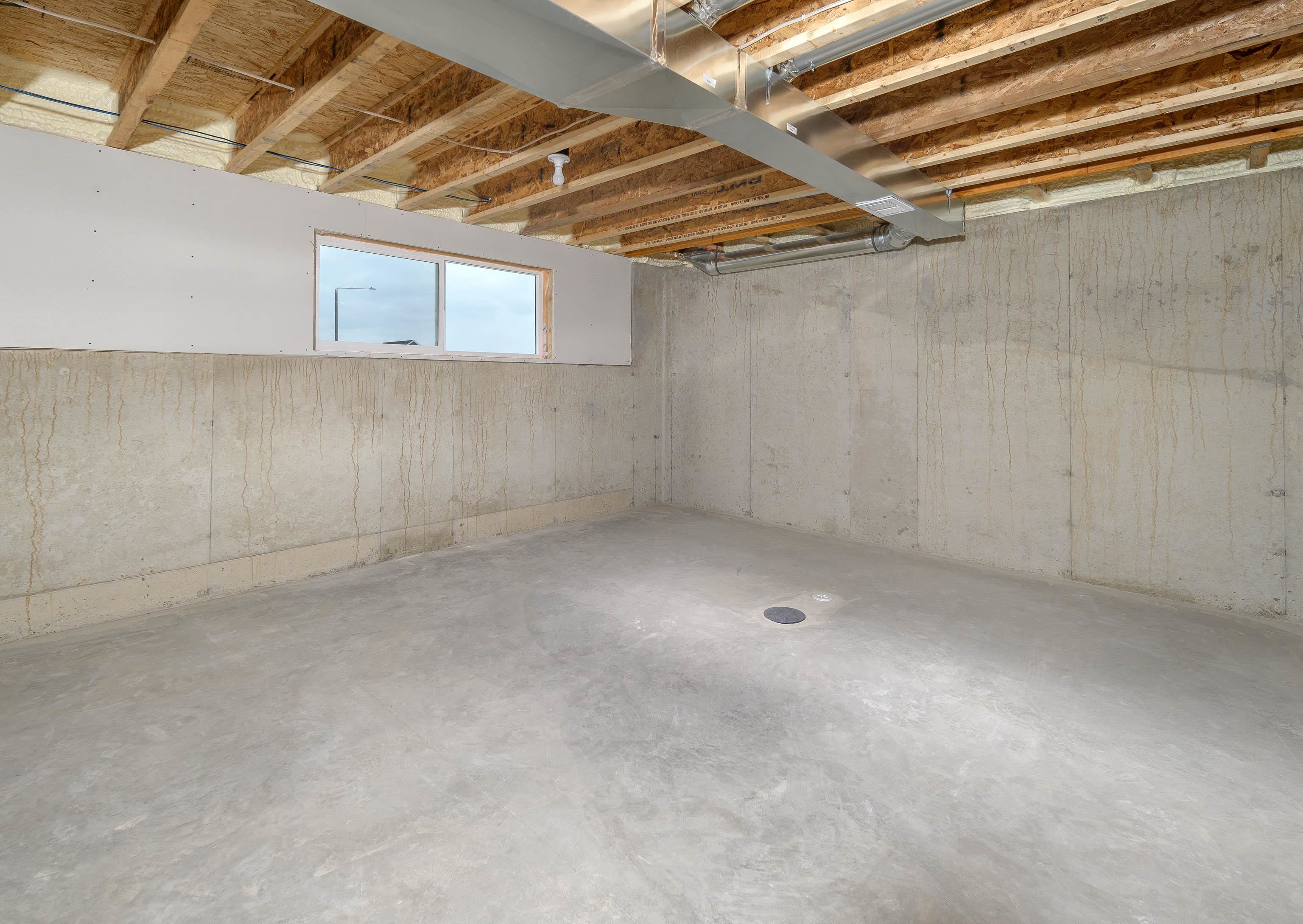 5914 Saturn Drive