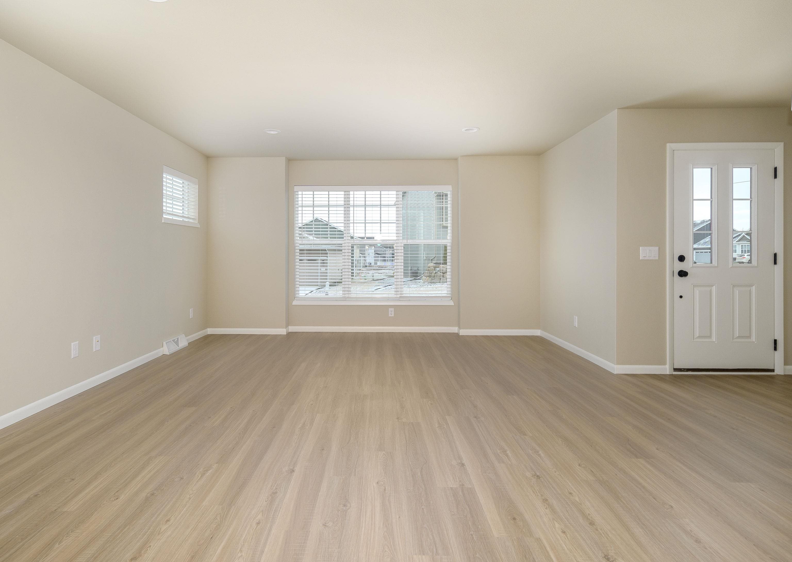 5914 Saturn Drive
