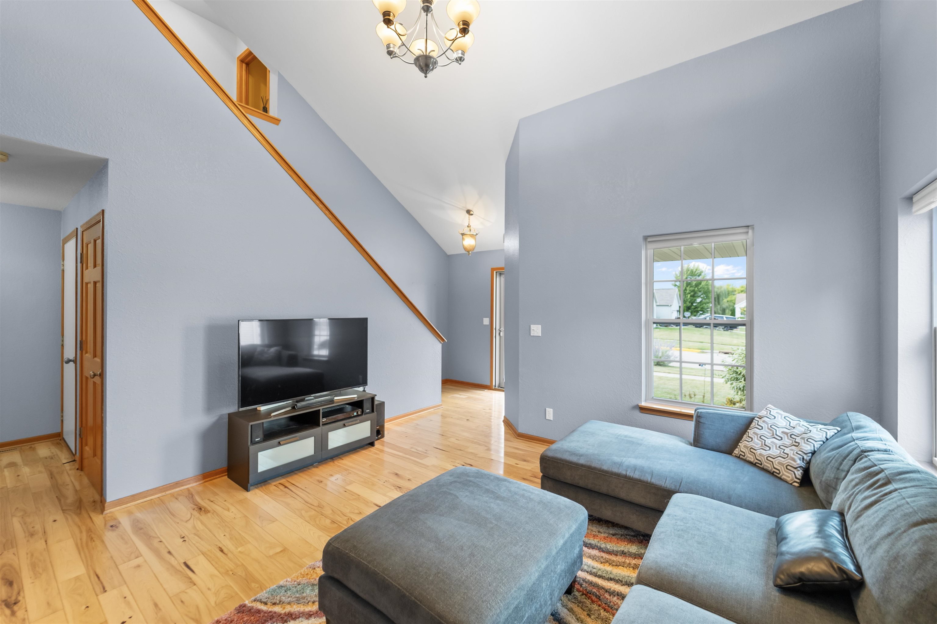 350 Highview Lane