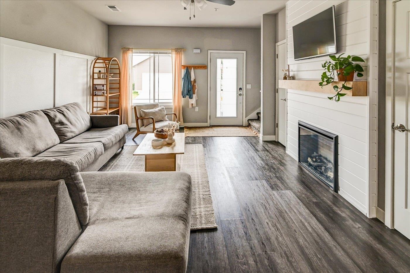 1325 Bunker Hill Drive Unit: 3103
